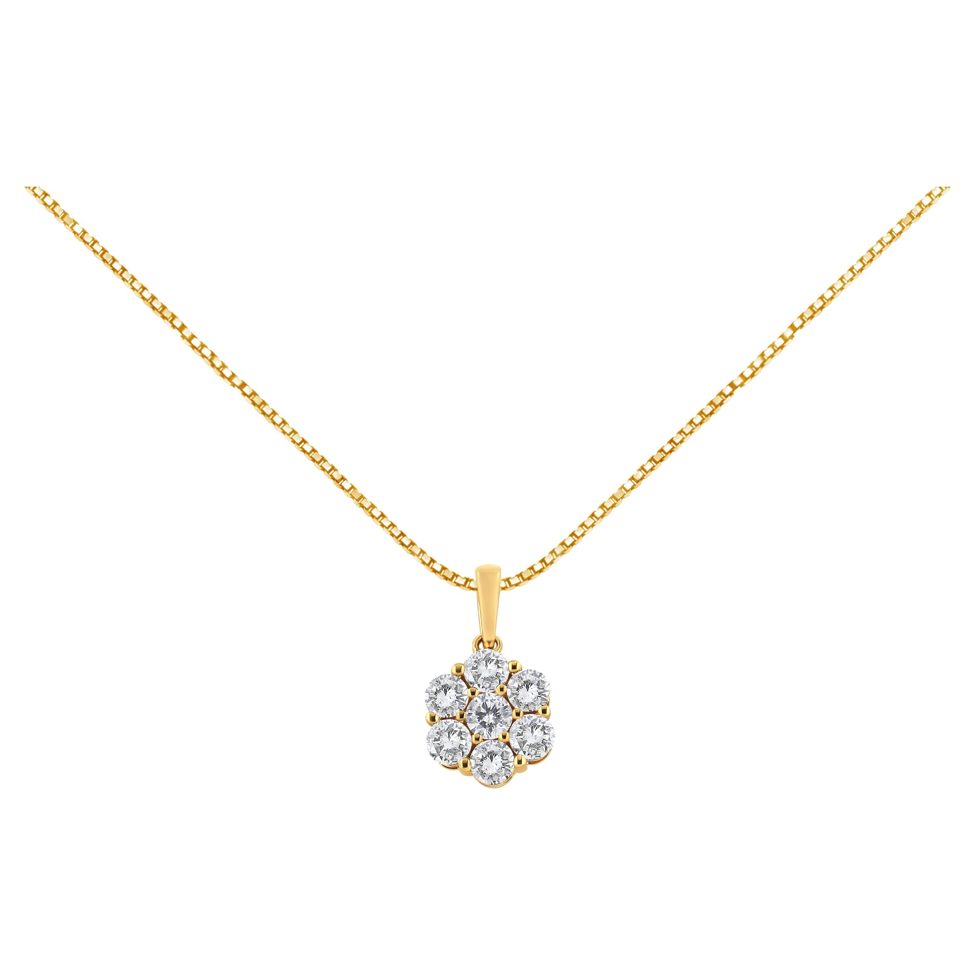 14K Yellow Gold 2.0 Carat Diamond 7 Stone Flower Cluster Pendant Necklace For Sale