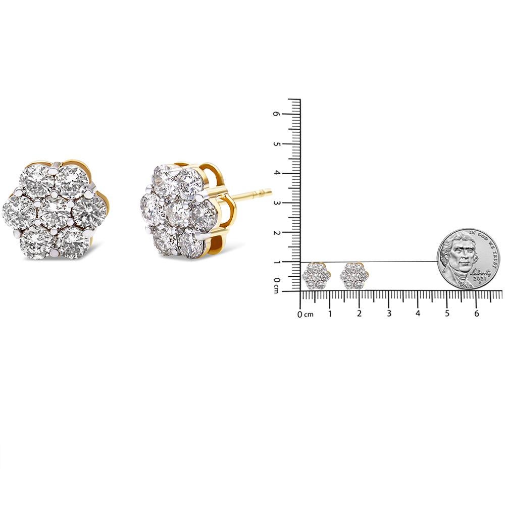 Modern 14k Yellow Gold 2.0 Carat Diamond Floral Cluster Stud Earring with Screw Back For Sale