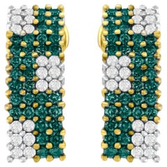 Orecchini in oro giallo 14K con diamanti bianchi e blu trattati da 2,0 carati