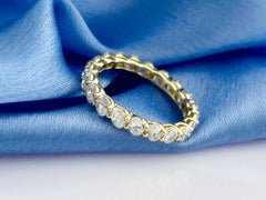 Anello Eternity in oro giallo 14 carati con diamante naturale ovale da 2,0 carati, taglio ovale