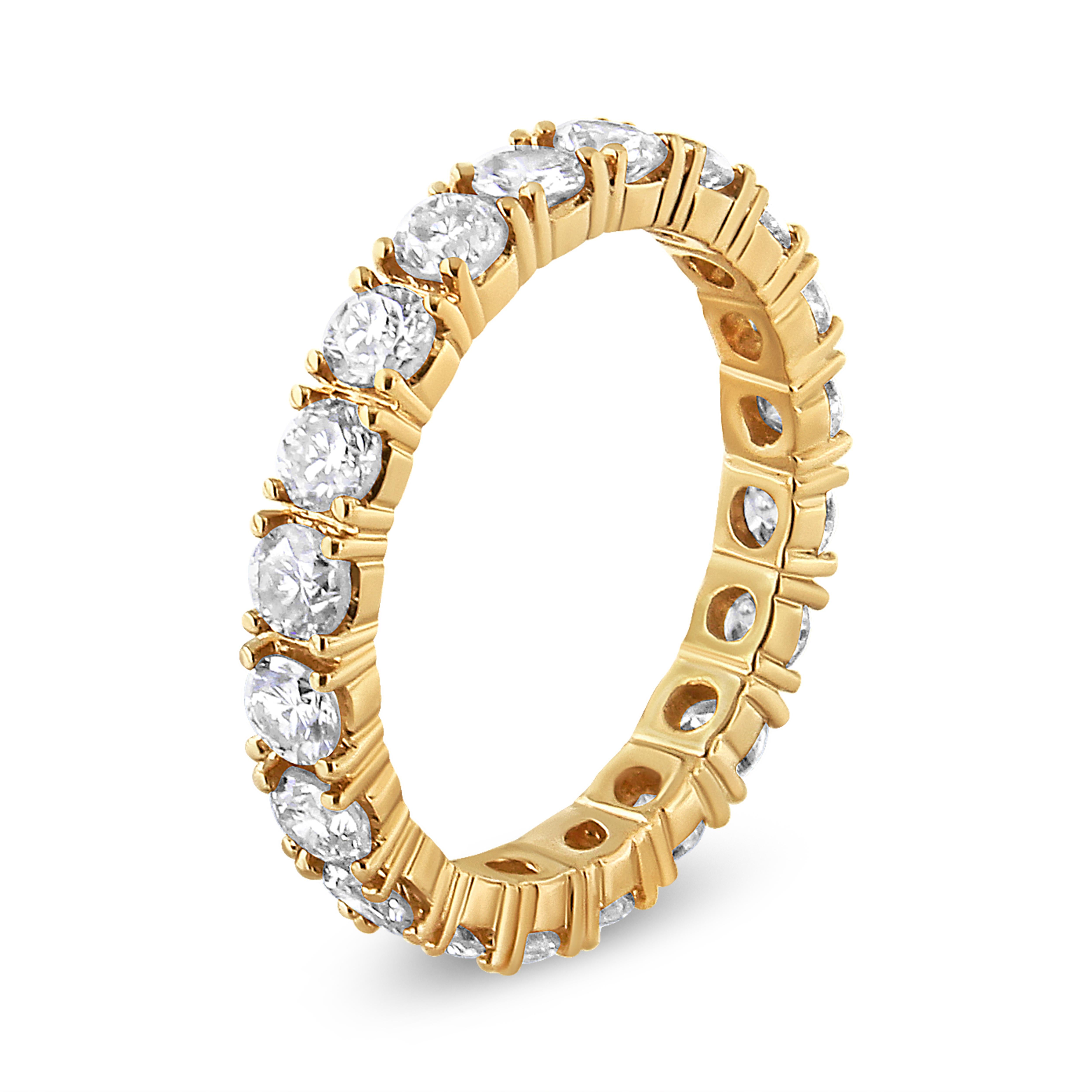 For Sale:  14K Yellow Gold 2.0 Cttw Shared Prong Set Round Cut Diamond Eternity Band 3