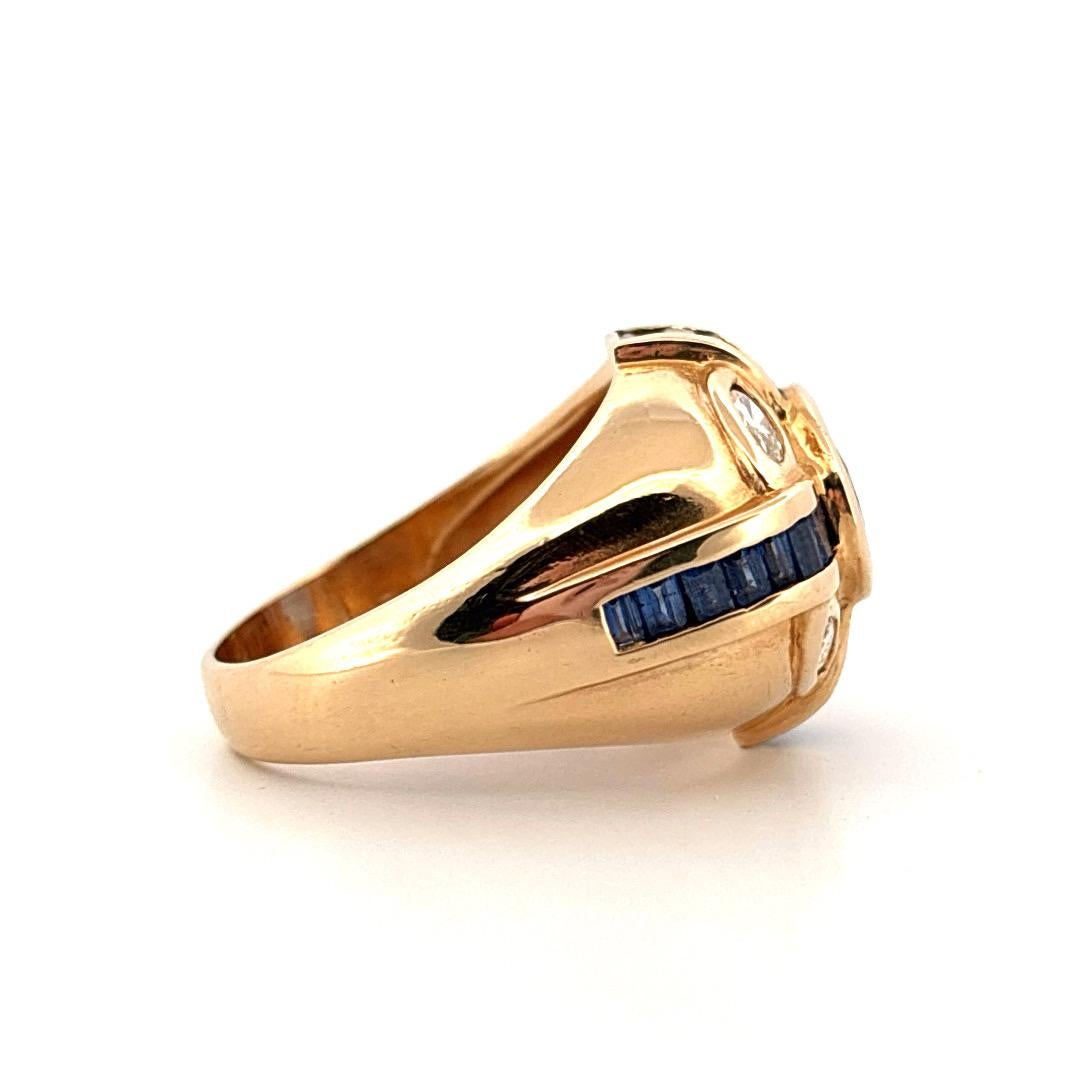 Or jaune 14K Saphir bleu central 2.00 carats et diamant + saphir 1.40 carats Bon état - En vente à Sewickley, PA