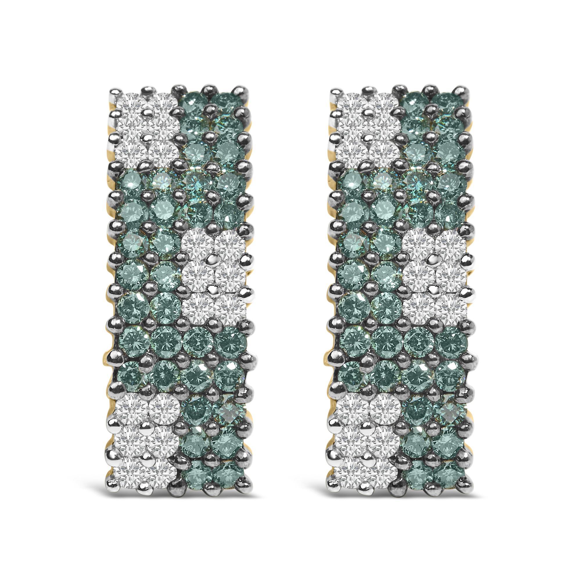 Pendientes Omegaback de cuatro filas de diamantes azules tratados en blanco de 2,00 qt de oro amarillo de 14 quilates Moderno en venta