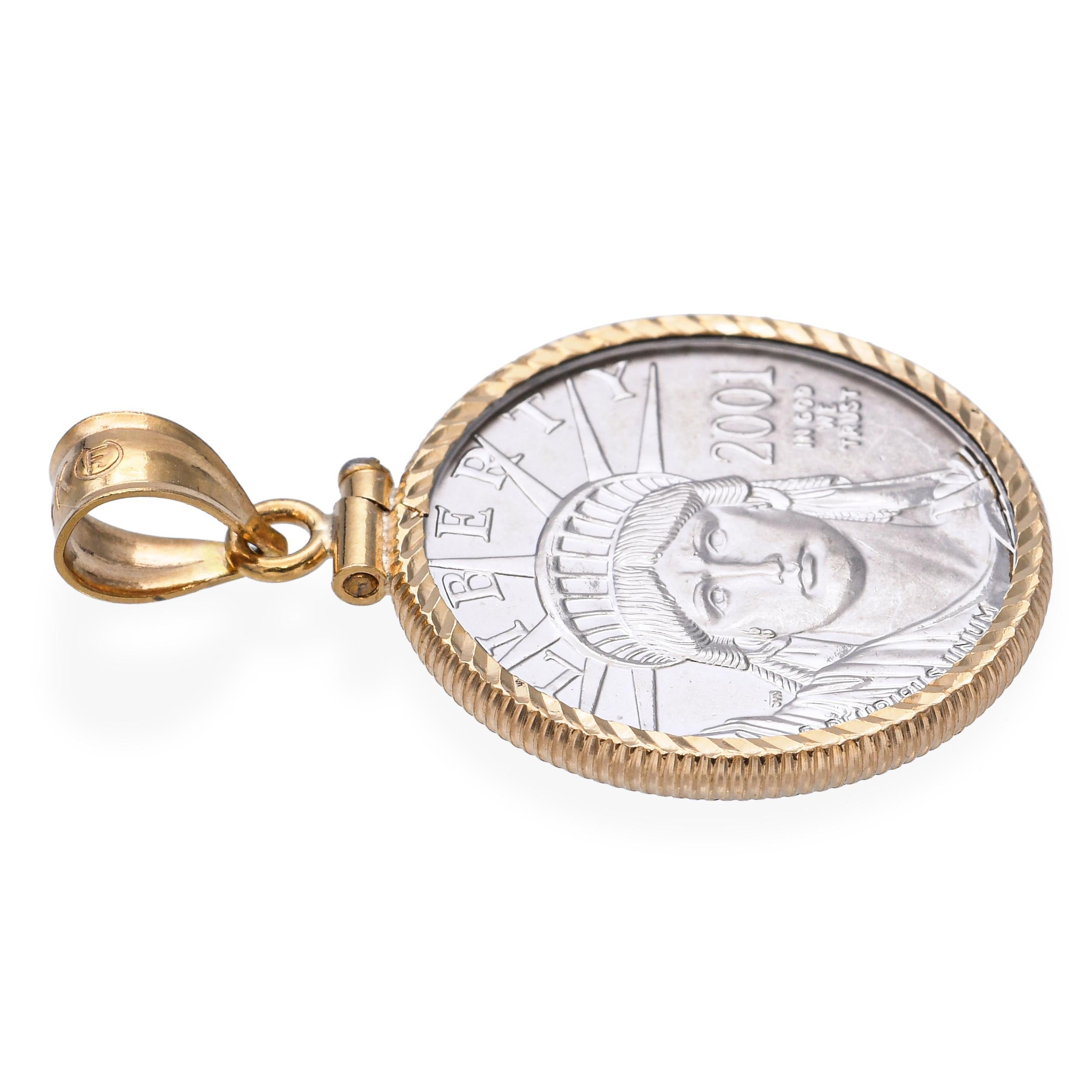 14k Yellow Gold 2001 25$ 1/4 oz Platinum Coin Pendant en vente 2