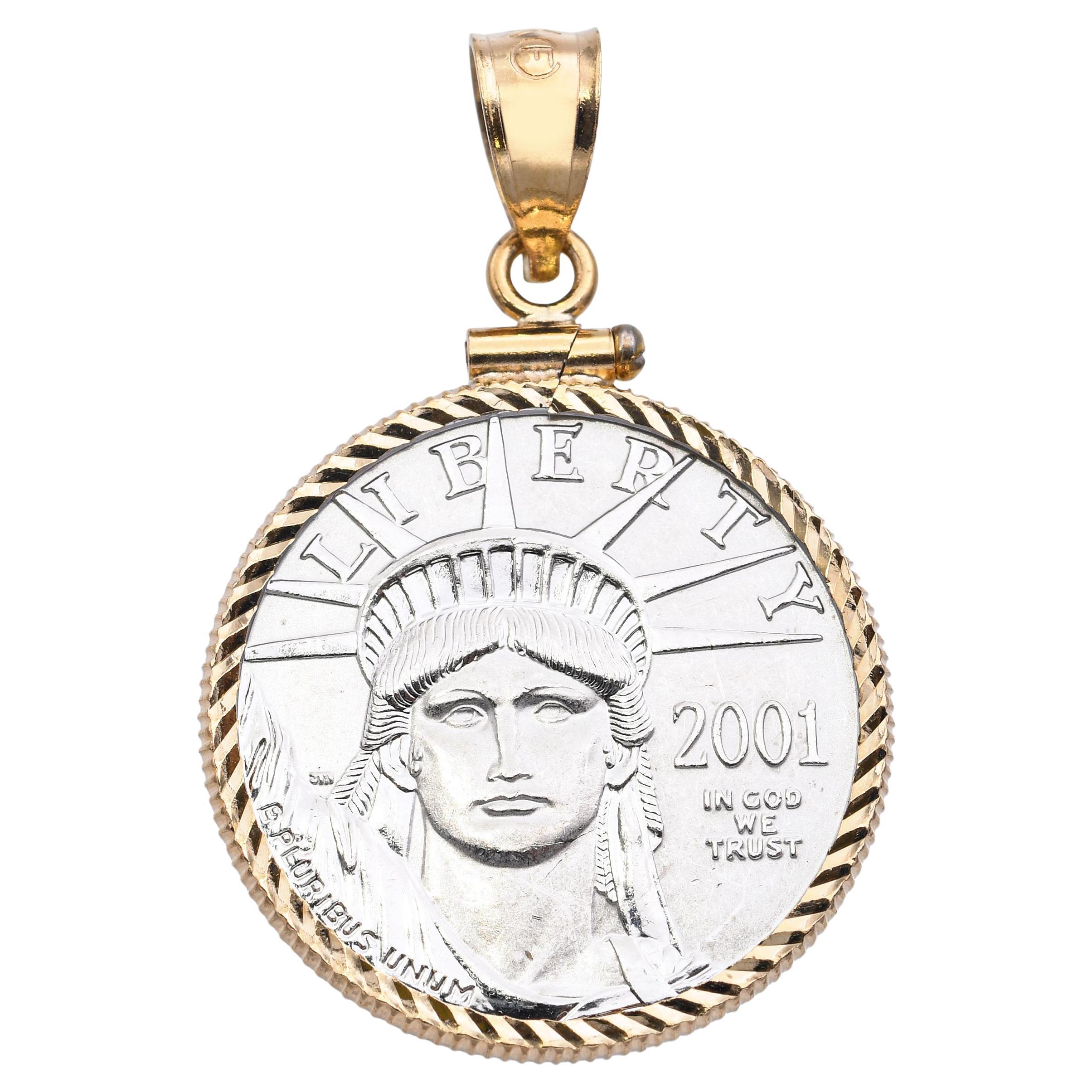 14k Yellow Gold 2001 25$ 1/4 oz Platinum Coin Pendant en vente