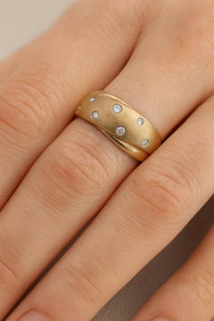 14k Yellow Gold .20ctw Diamond Sandblast & Polished Crossover Band Ring