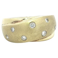 14k Yellow Gold .20ctw Diamond Sandblast & Polished Crossover Band Ring