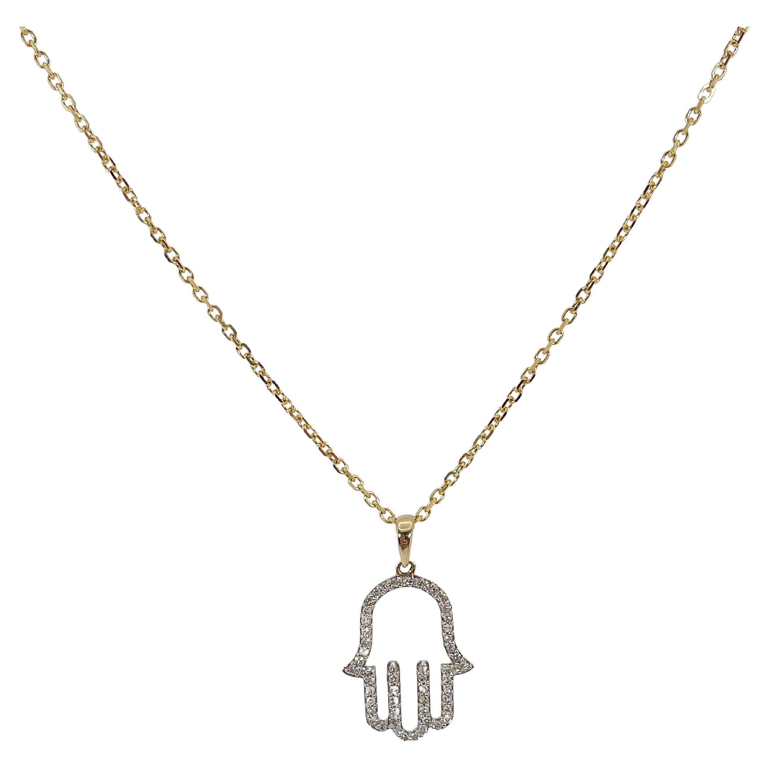 Collier Hamsa en or jaune 14K avec diamant .21 CTW