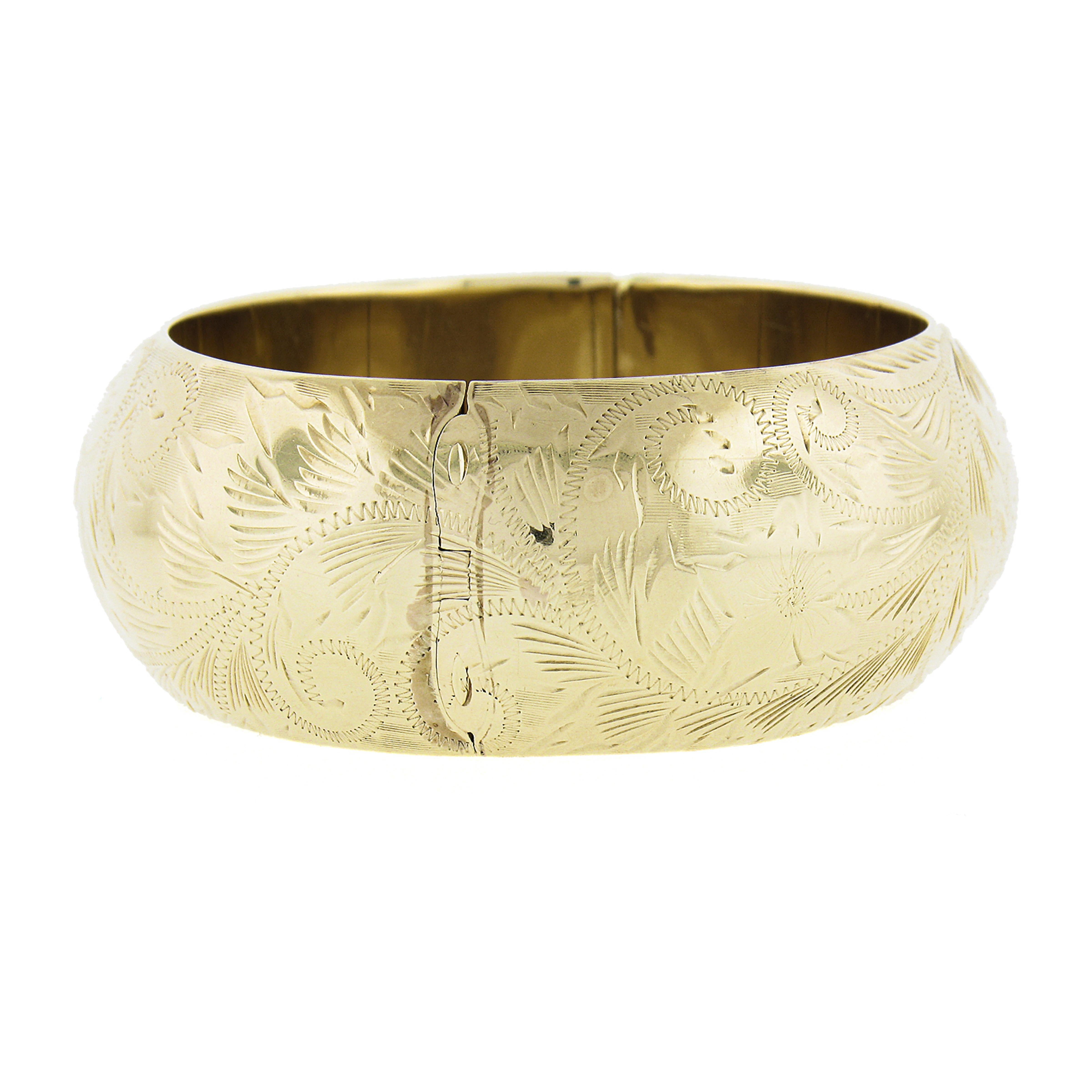 14k Yellow Gold 21.8mm Wide Hand Engraved All Around Open Hinged Bangle Bracelet For Sale 1