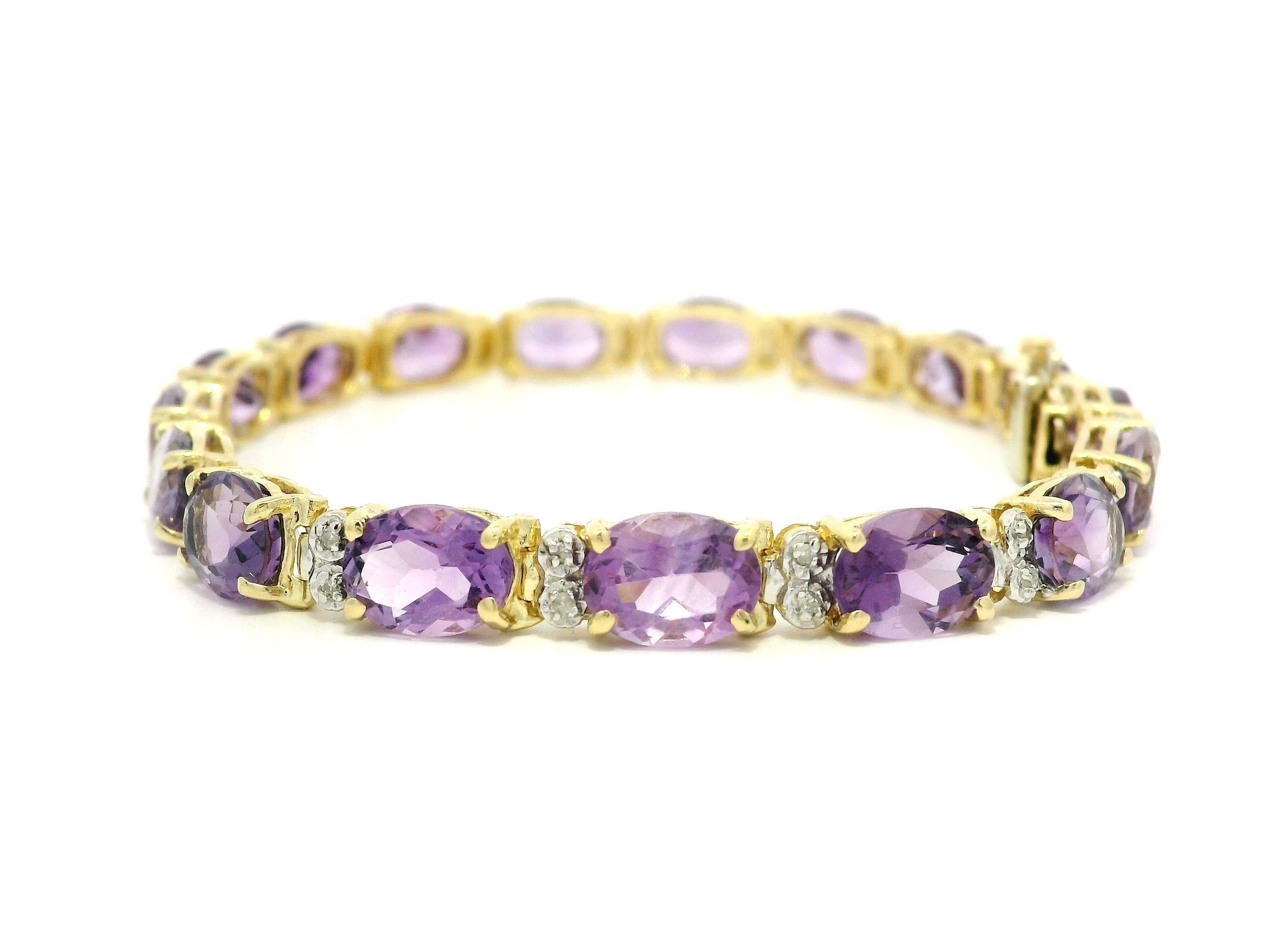 Bracciale tennis in oro giallo 14k 21ctw con ametista ovale alternata e linea di diamanti In condizioni ottime in vendita a Montclair, NJ