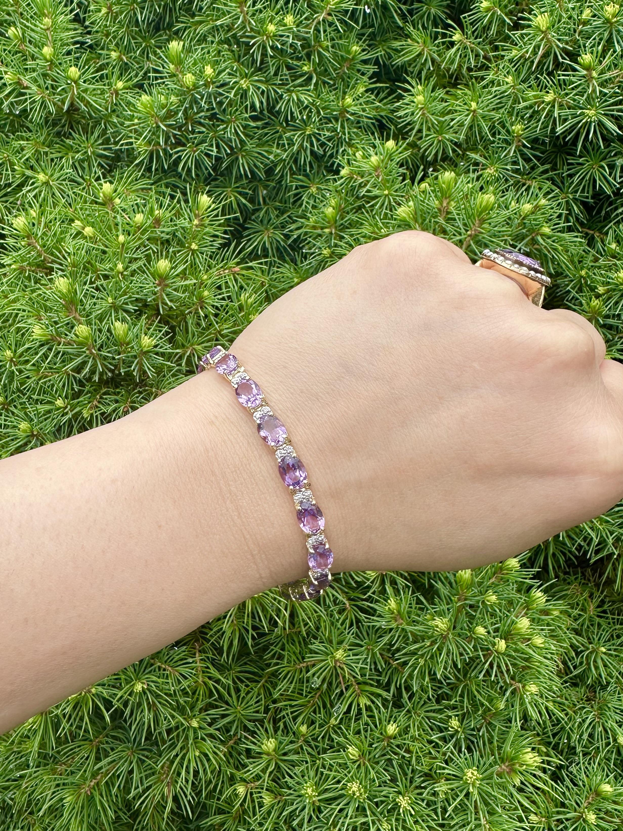 Bracciale tennis in oro giallo 14k 21ctw con ametista ovale alternata e linea di diamanti in vendita 1
