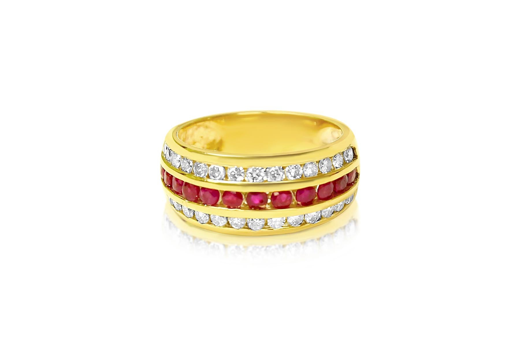 Anillo de oro amarillo de 14k, diamante de 2,25 ct y rubí de Birmania. Un bonito anillo de oro amarillo de 14 quilates con brillantes diamantes que suman 1,25 quilates. Los diamantes son redondos y brillantes, con claridad VS y un grado de color G.
