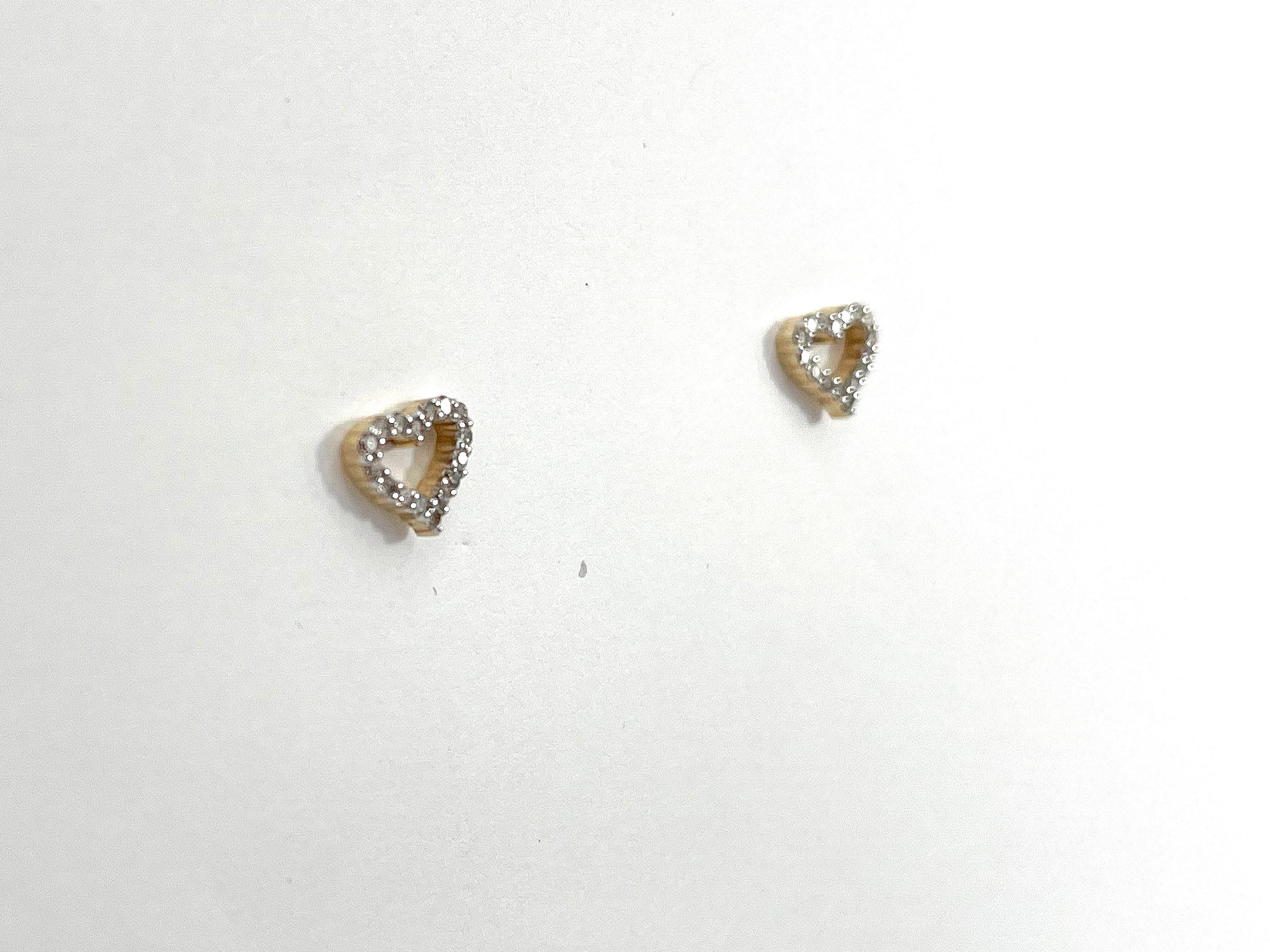 Round Cut 14K Yellow Gold .23 CTW Diamond Heart Studs  For Sale