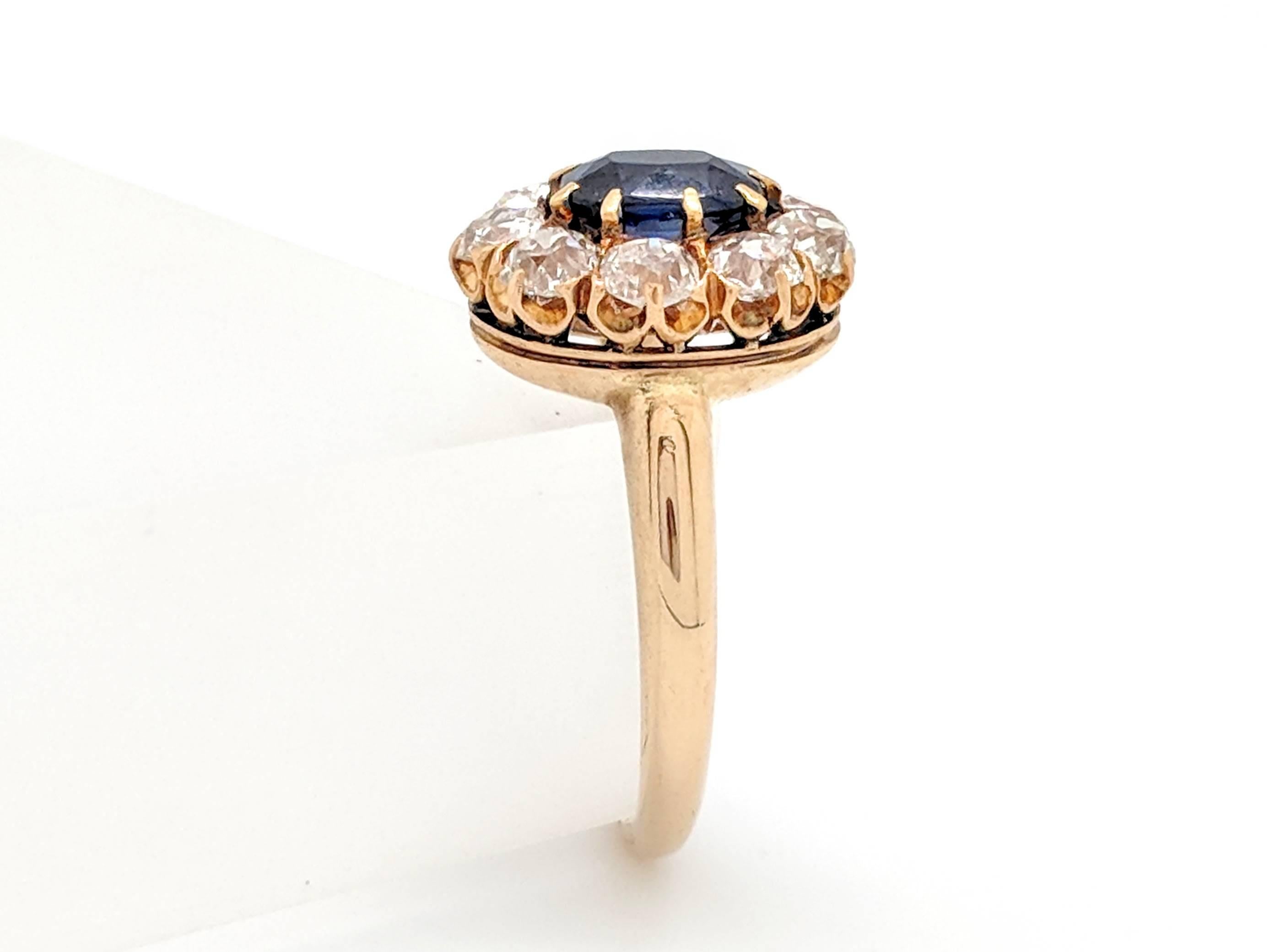 Women's 14 Karat Yellow Gold 2.35 Carat Sapphire and Diamond Estate Ring For Sale