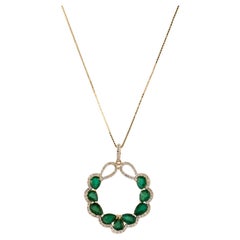 Collana con ciondolo in oro giallo 14K con smeraldo da 2,36 carati e diamante da 0,54 carati, catena da 18".