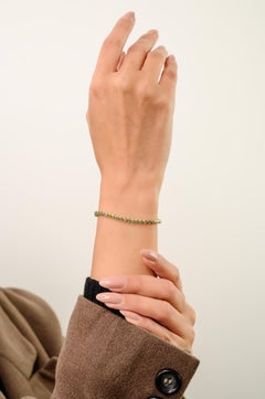 Bracelet de tennis en or jaune 14K avec émeraude naturelle de 2,46 carats sertie d'un chaton