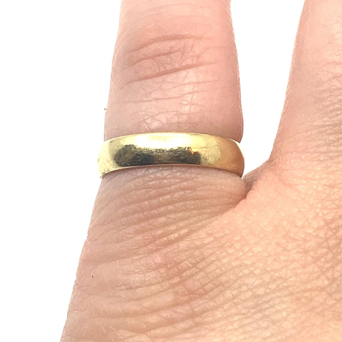 Women's 14k yellow gold 2.49g 5.75 For Sale