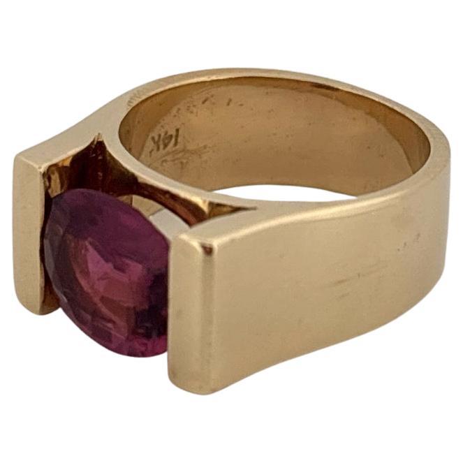 Bague en or jaune 14K avec tourmaline rose ovale de 2,50 carats Pour femmes en vente
