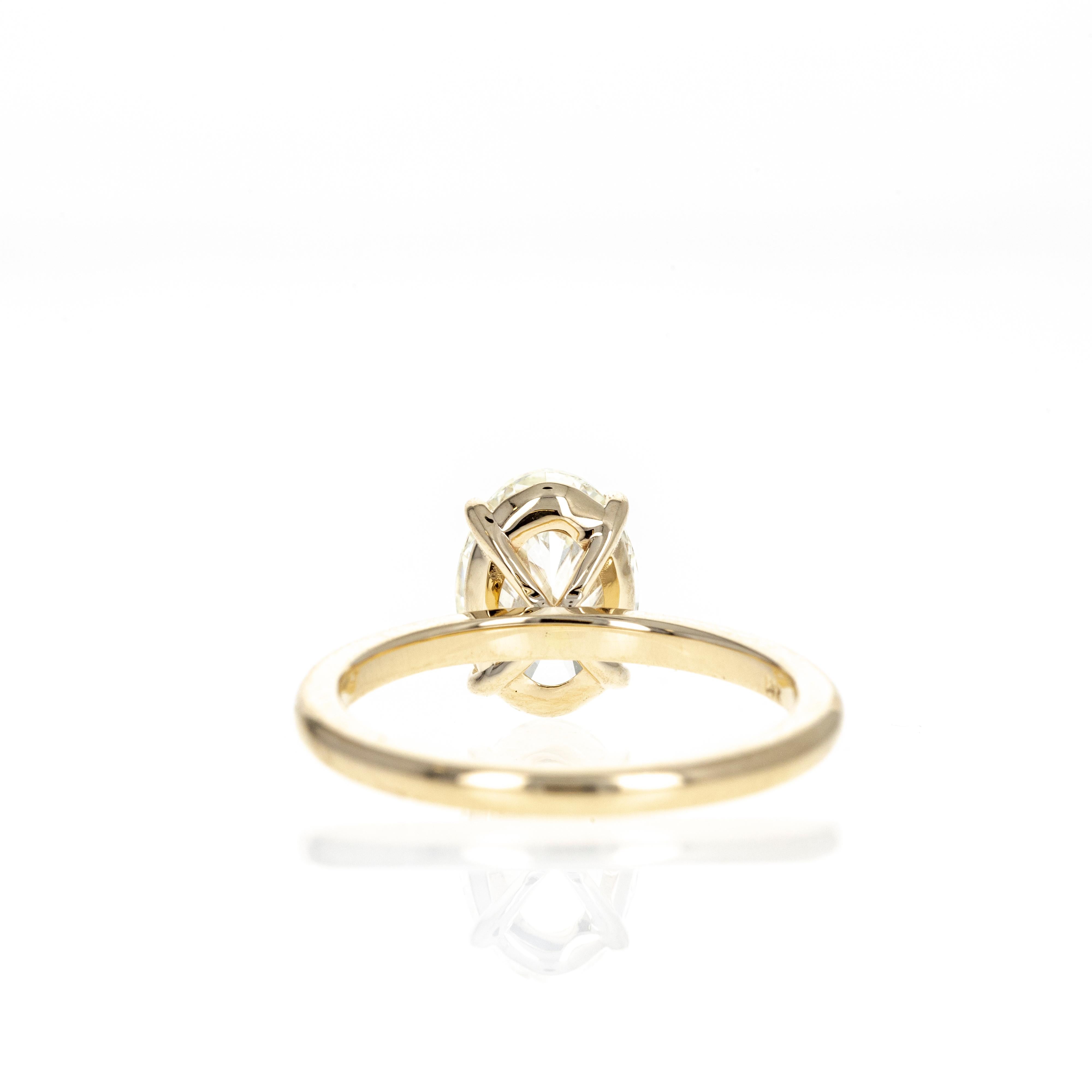 14K Yellow Gold 2.50 Carat Oval Diamond Solitaire Engagement Ring In New Condition For Sale In Cape May, NJ