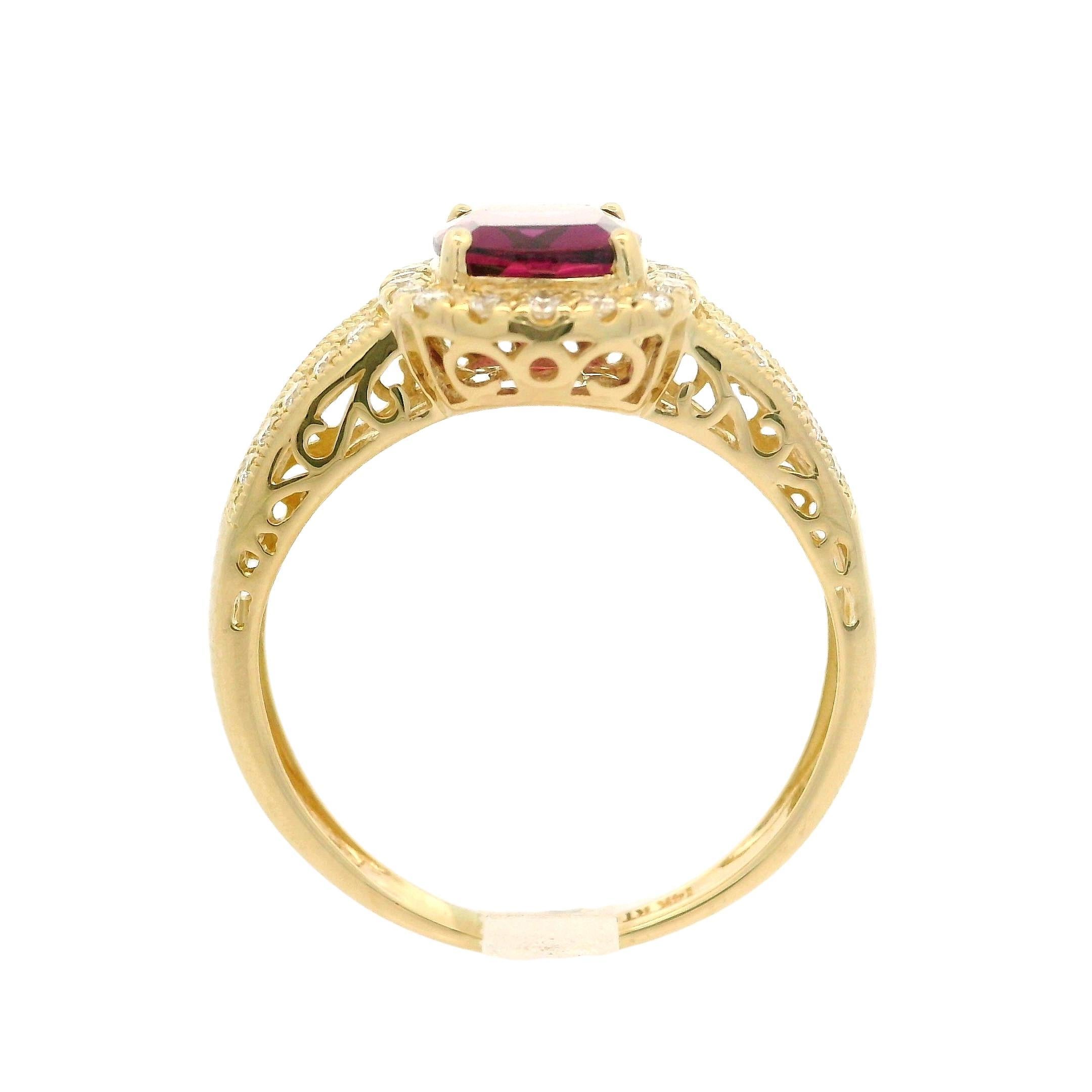 14k Yellow Gold 2.75ctw Tourmaline w/ Diamond Halo Statement Cocktail Ring In Excellent Condition For Sale In Montclair, NJ