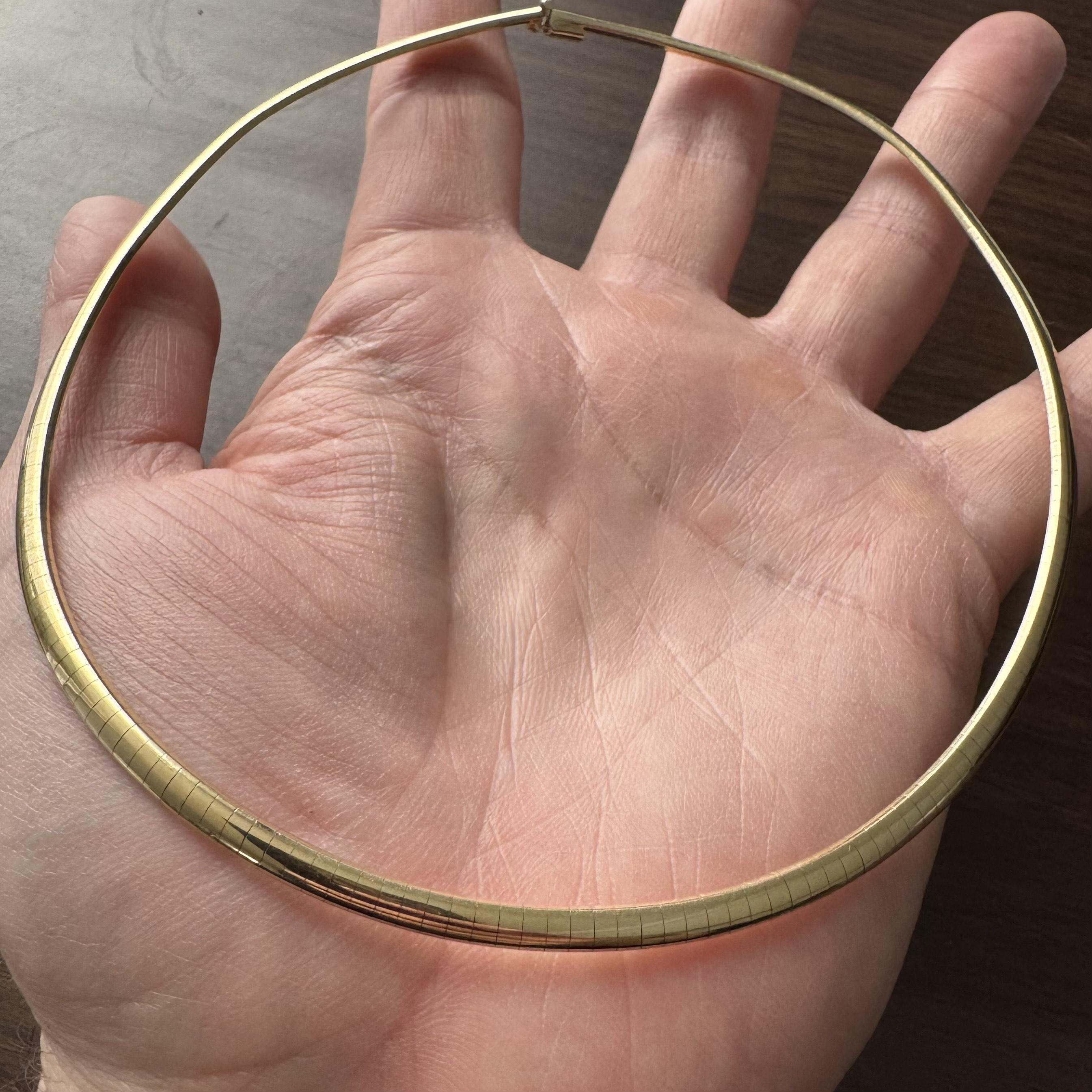 Zustand:  Ausgezeichneter Condit, Professionell gereinigt und poliert
Metall: 14k Gold (markiert und professionell getestet)
Gewicht: 27,7 g
Länge: 16 Zoll
Breite: 4 mm
Verschluss: Box Tab Insert mit Sicherheitsverriegelung
Markierungen: 