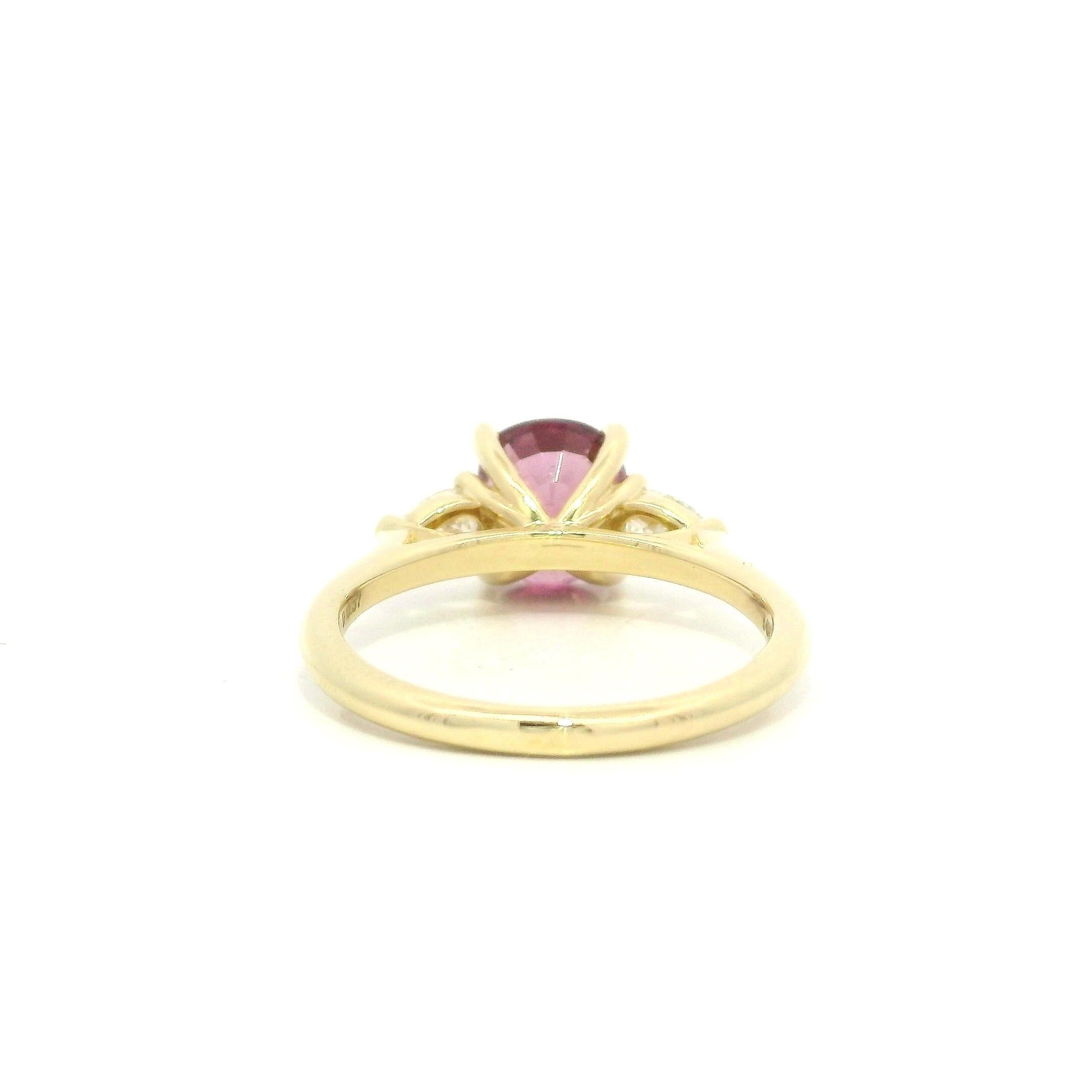 14k Yellow Gold 2.84ctw GIA Cushion Purplish Pink Spinel Pear Diamond Sides Ring For Sale 6