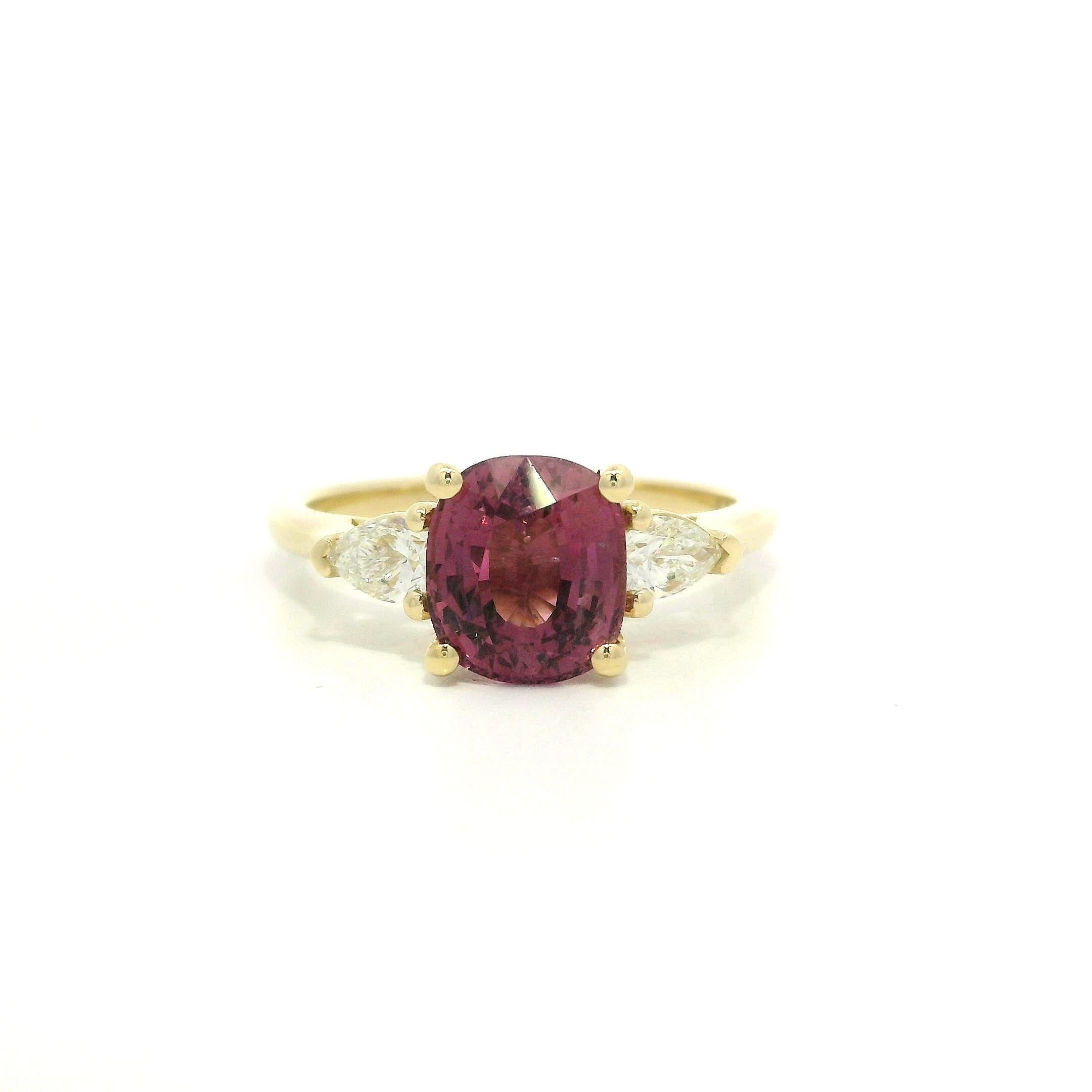 14k Yellow Gold 2.84ctw GIA Cushion Purplish Pink Spinel Pear Diamond Sides Ring For Sale 8