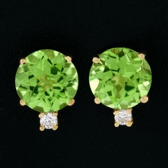 14k Gelbgold 2,86ctw Runde grüne Peridot w / Diamant Akzent Ohrstecker