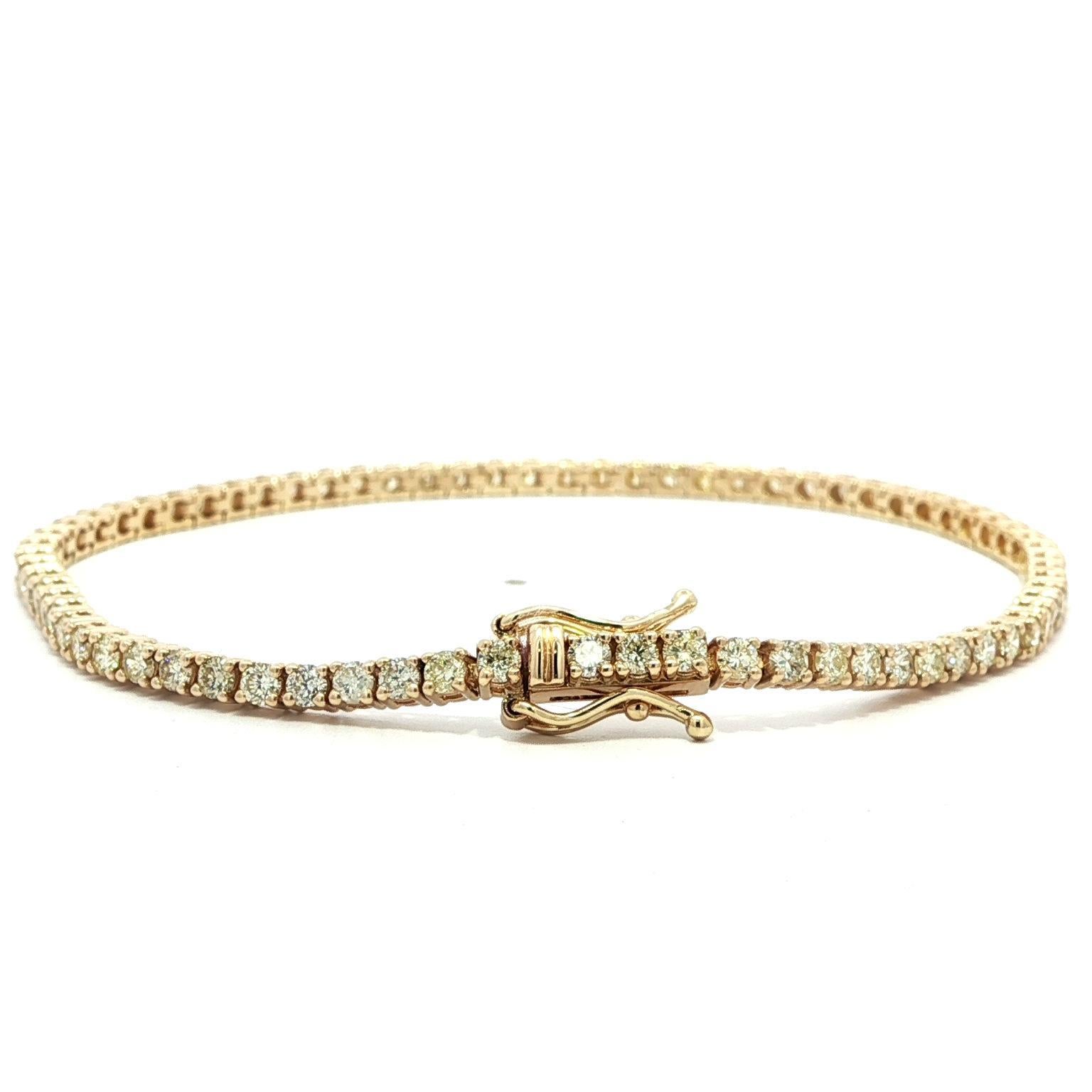 14k Yellow Gold 2.92ctw Fiery Brilliant Diamond Classic Line Tennis Bracelet For Sale 2