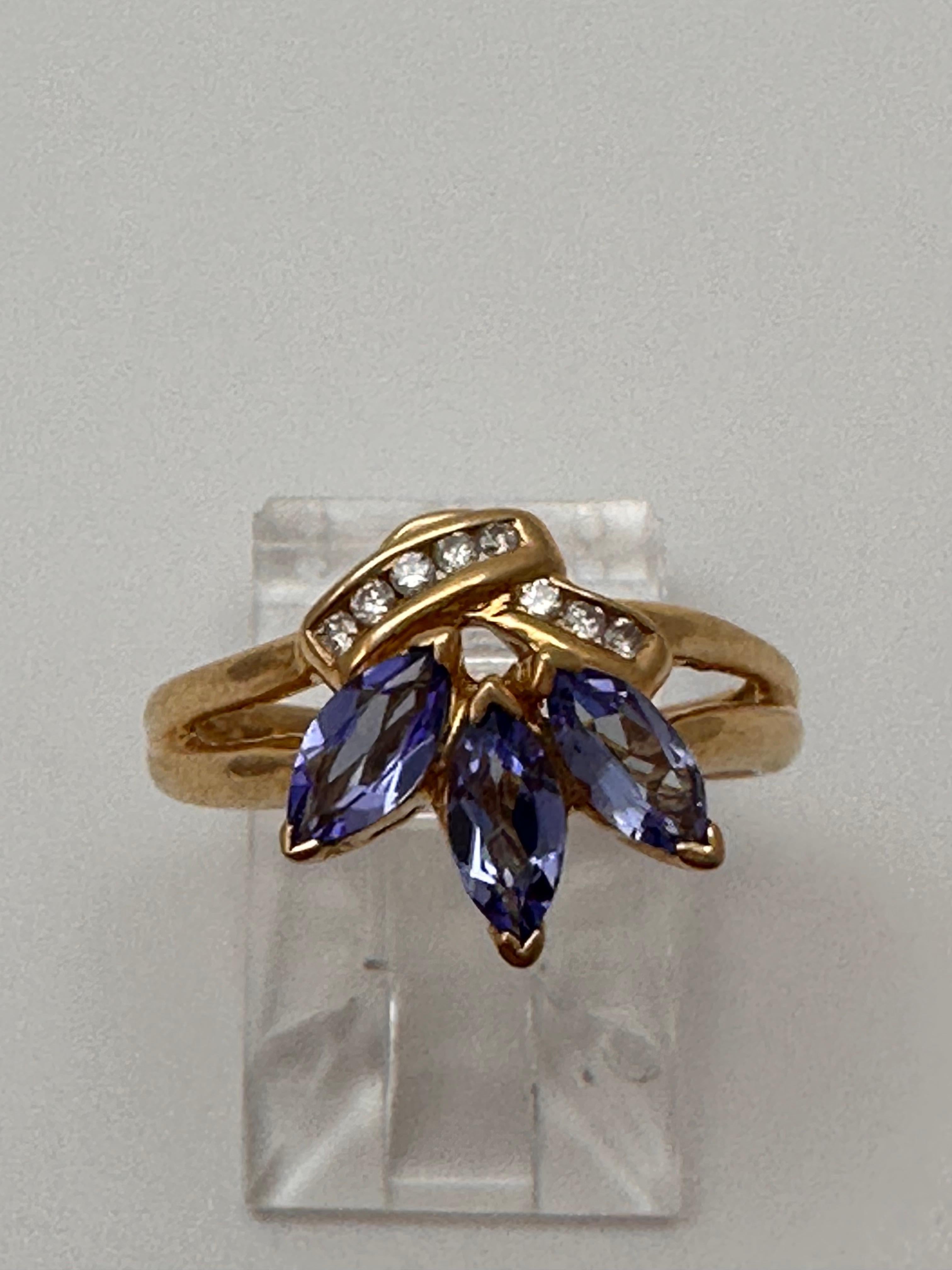 Pear Cut 14k Yellow Gold - 3 - 3mm x 6mm Marquise Tanzanite 8 Diamonds Ring Size 5 3/4 For Sale