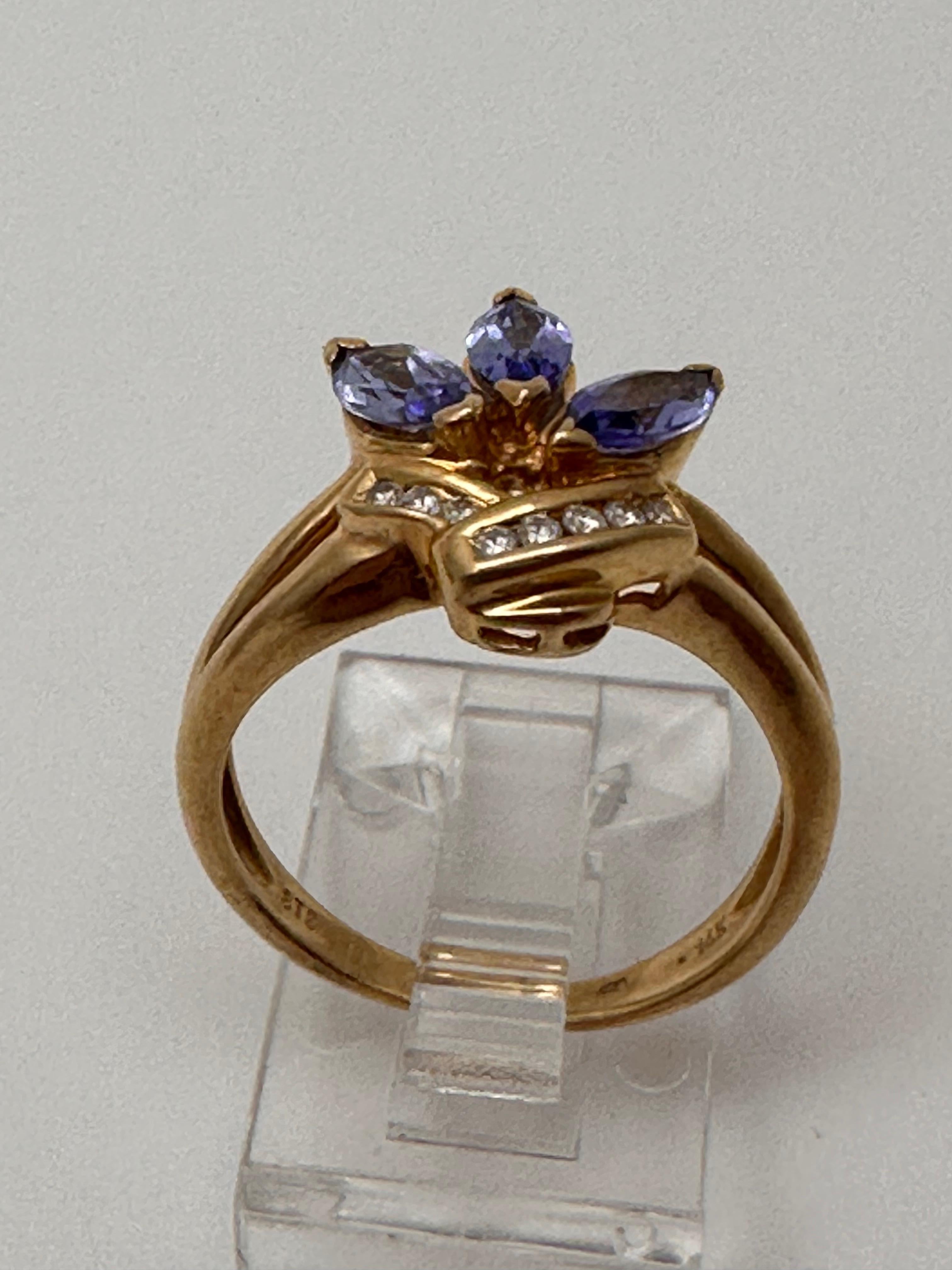 14k Yellow Gold - 3 - 3mm x 6mm Marquise Tanzanite 8 Diamonds Ring Size 5 3/4 In New Condition For Sale In Las Vegas, NV