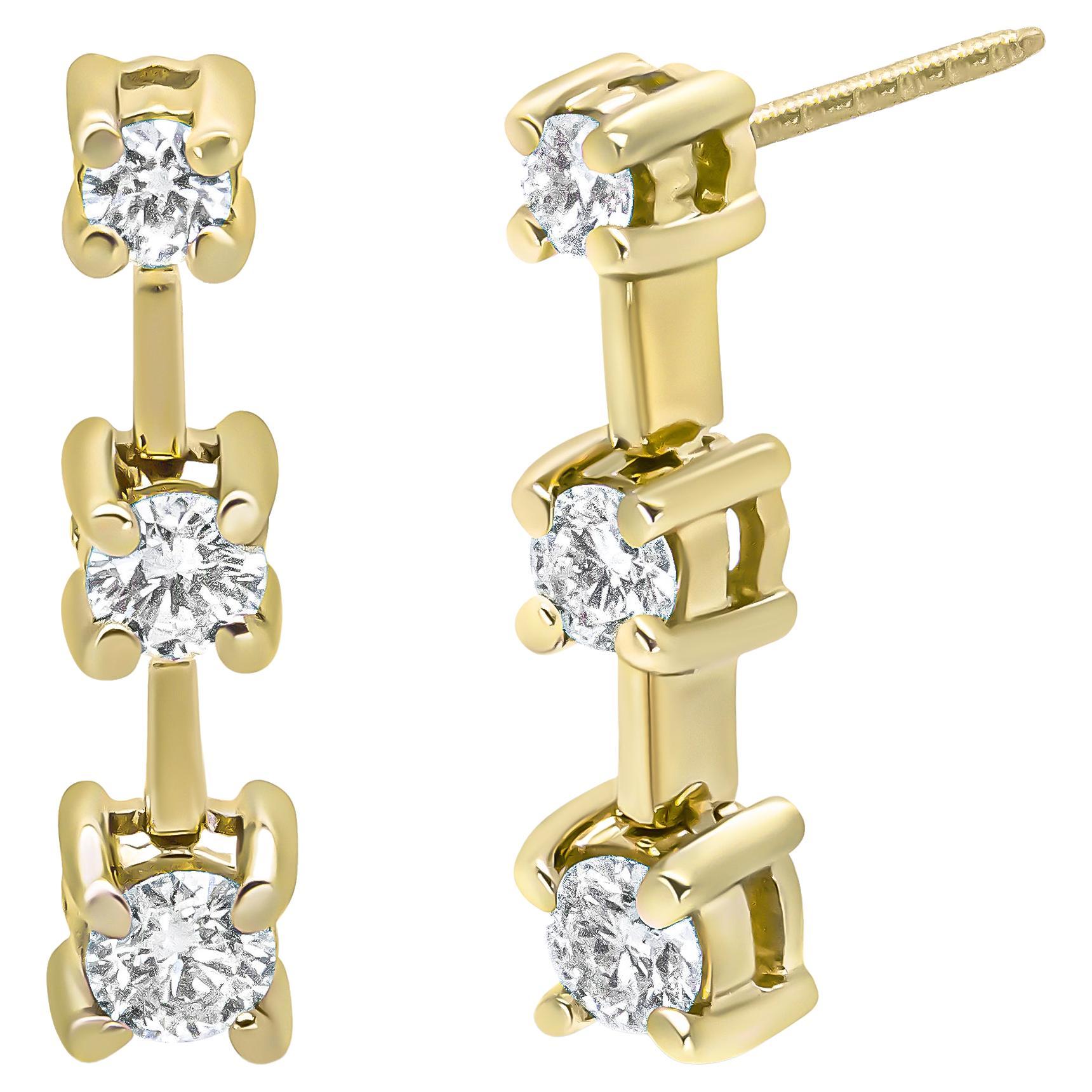 14K Yellow Gold 3/4 Carat Diamond 3 Stone Graduated Linear Drop Stud Earrings For Sale