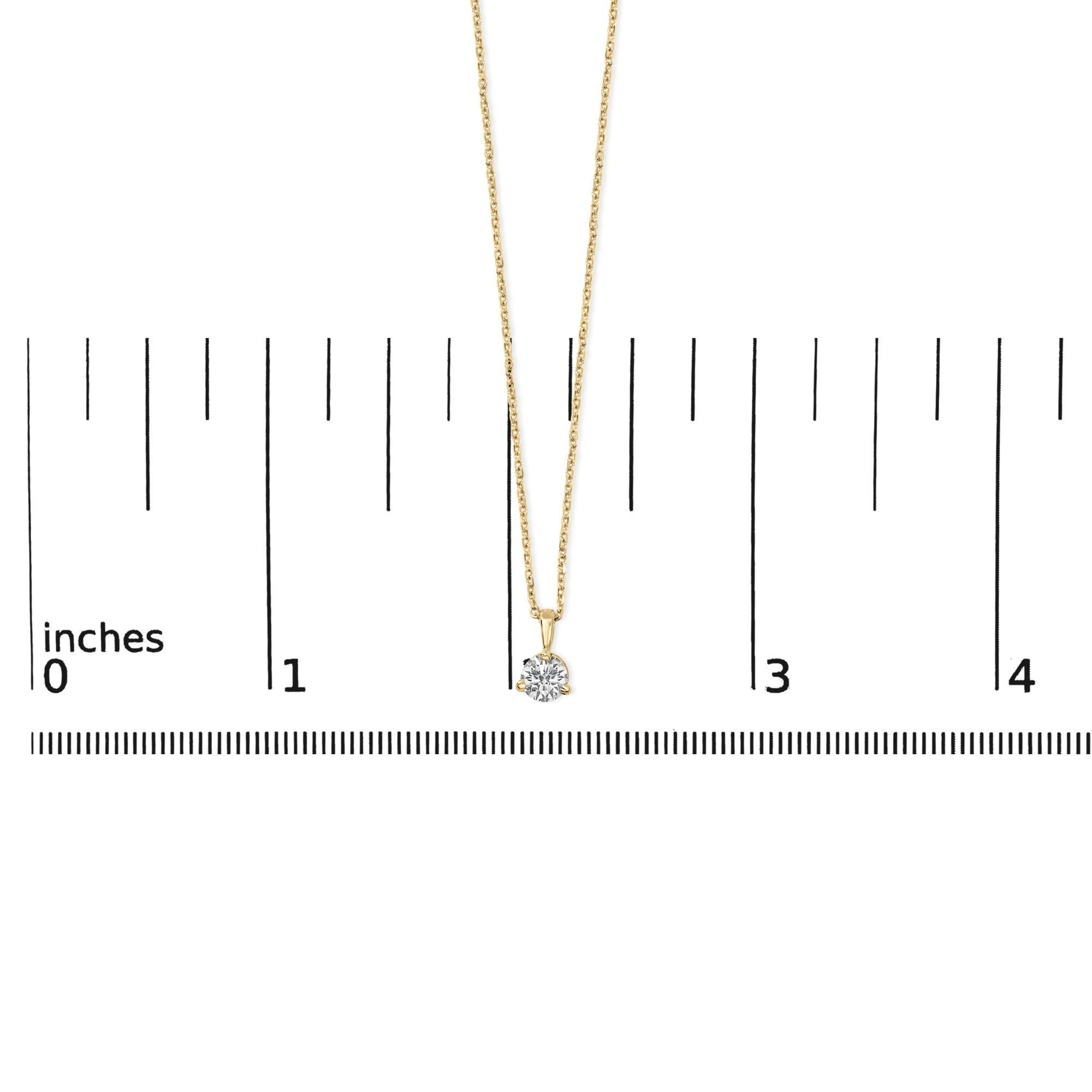 Collana con ciondolo solitario in oro giallo 14K con diamanti rotondi Martini da 3/8 ctb In condizioni Nuovo in vendita a New York, NY