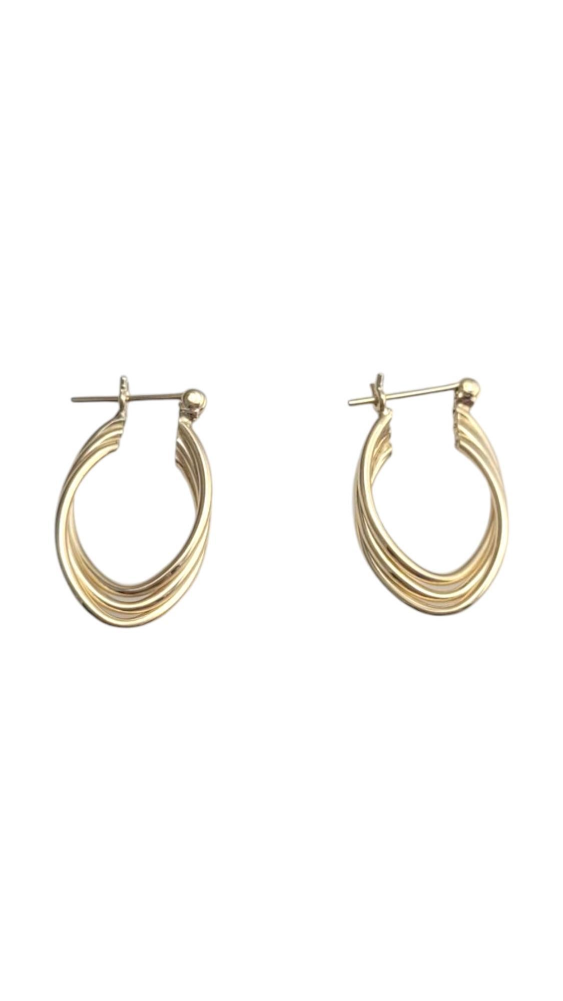 14K Yellow Gold 3 Band Intertwined Hoop Earrings

These 14K yellow gold intertwined hoop earrings feature a sleek, interwoven design that adds depth and elegance, perfect for those who love timeless yet modern jewelry.

Hallmark: Ma 14K

Weight: