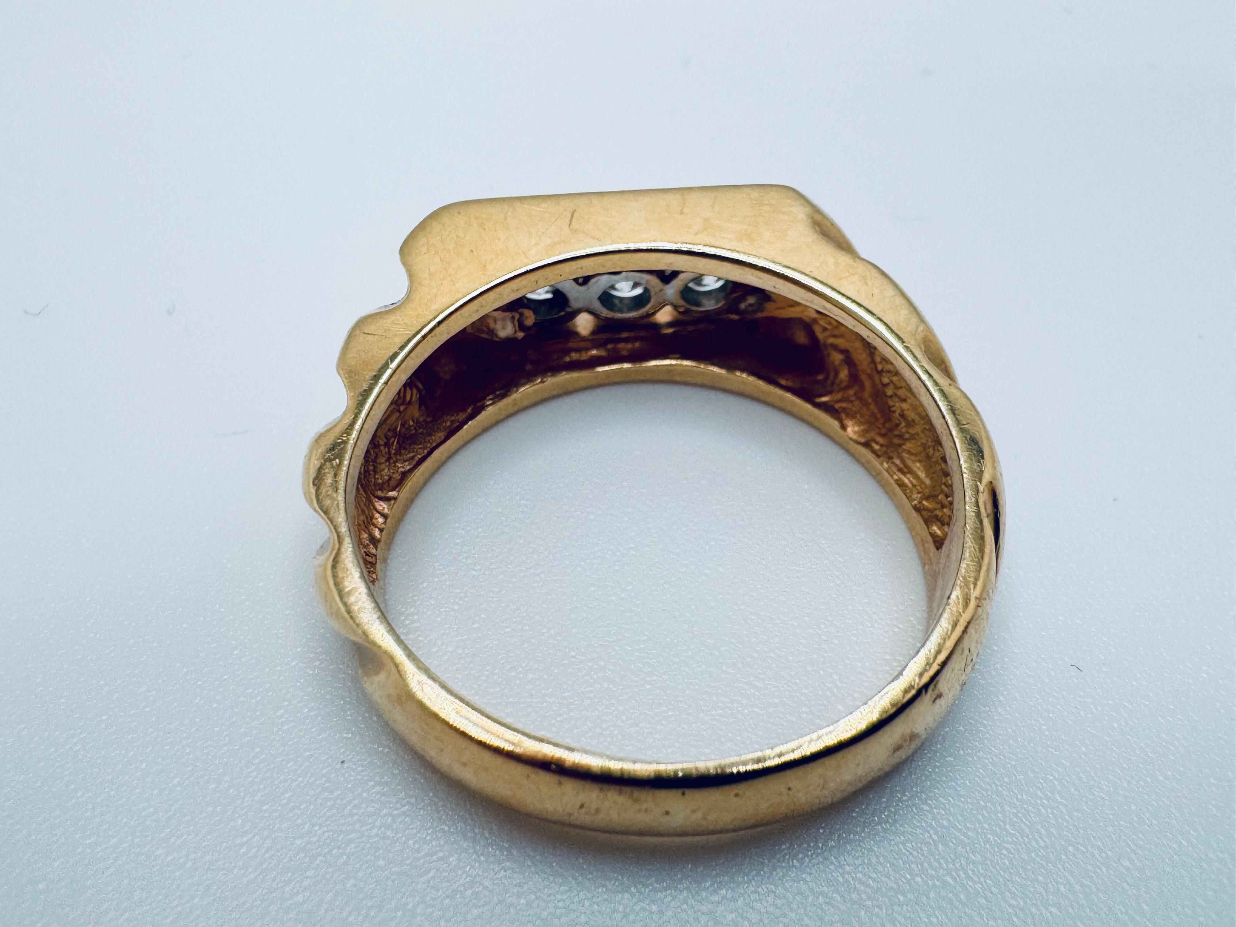 Anillo 3 Diamantes Oro Amarillo 14K en Bueno estado para la venta en Palm Desert, CA
