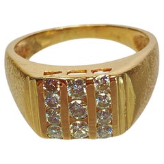 Vintage 14K Yellow Gold 3 Row Natural Brilliant Diamond 9/10 Carat Square Signet Ring