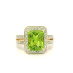 14k Yellow Gold 3.20ctw Rectangular Peridot & Diamond Classic Contemporary Ring