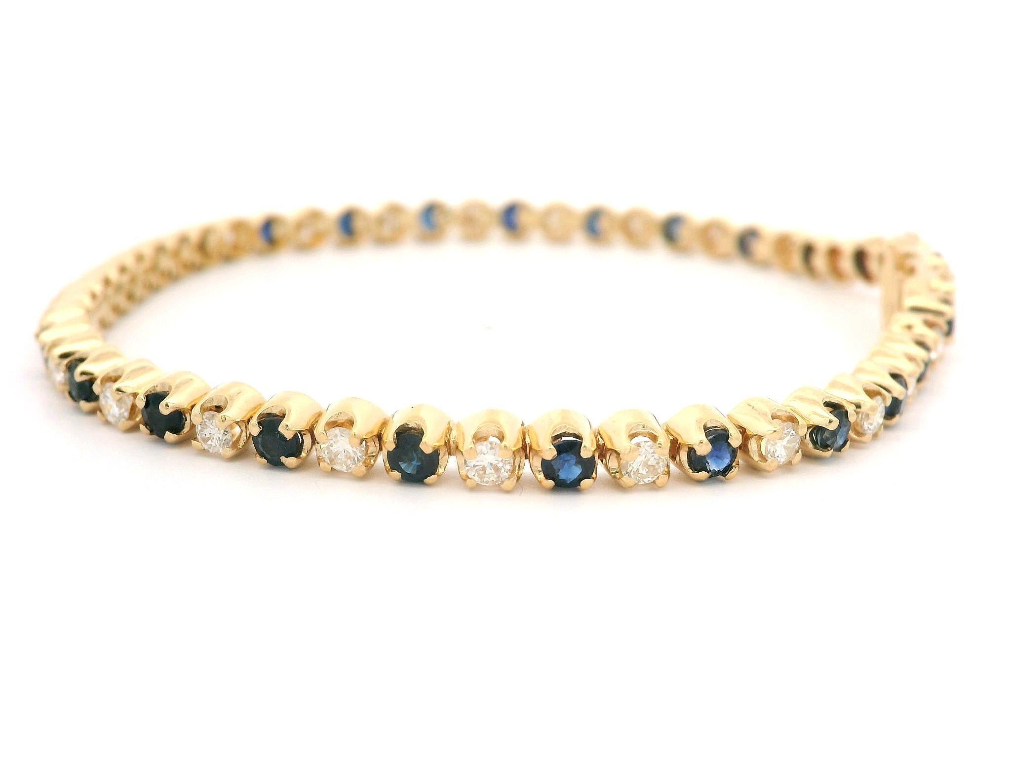 Women's 14k Yellow Gold 3.25ctw Alternating Sapphire Diamond Line Tennis Bracelet For Sale