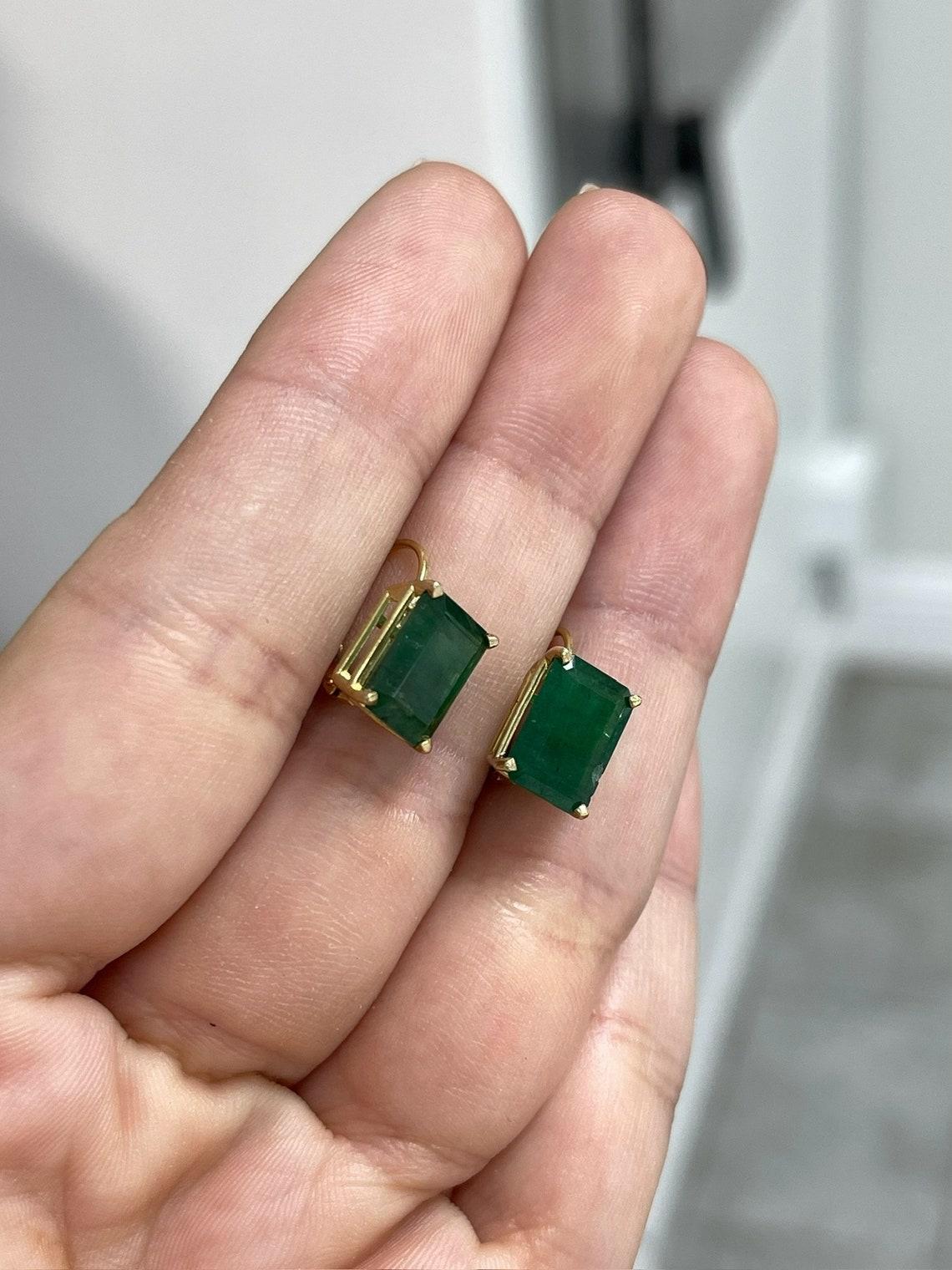 Modern 14K Yellow Gold 3.43tcw Dark Rare Green Emerald Cut Natural Emerald Statement For Sale