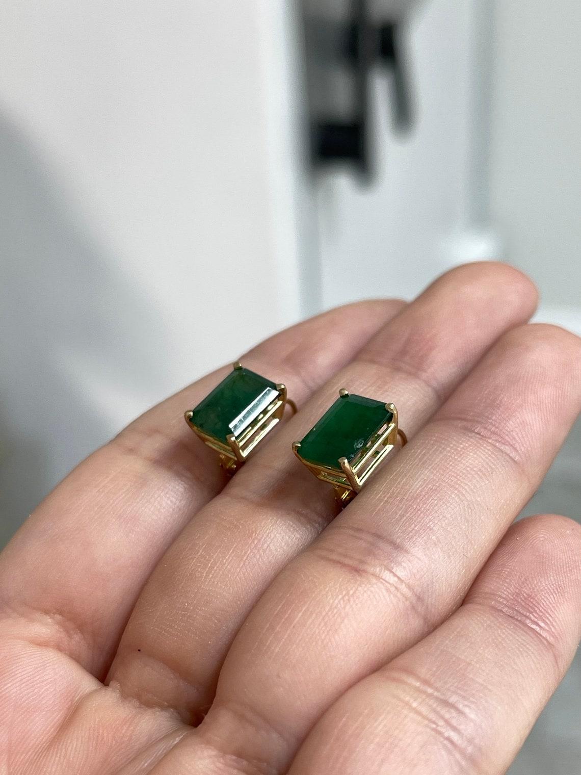 14K Yellow Gold 3.43tcw Dark Rare Green Emerald Cut Natural Emerald Statement In New Condition For Sale In Jupiter, FL
