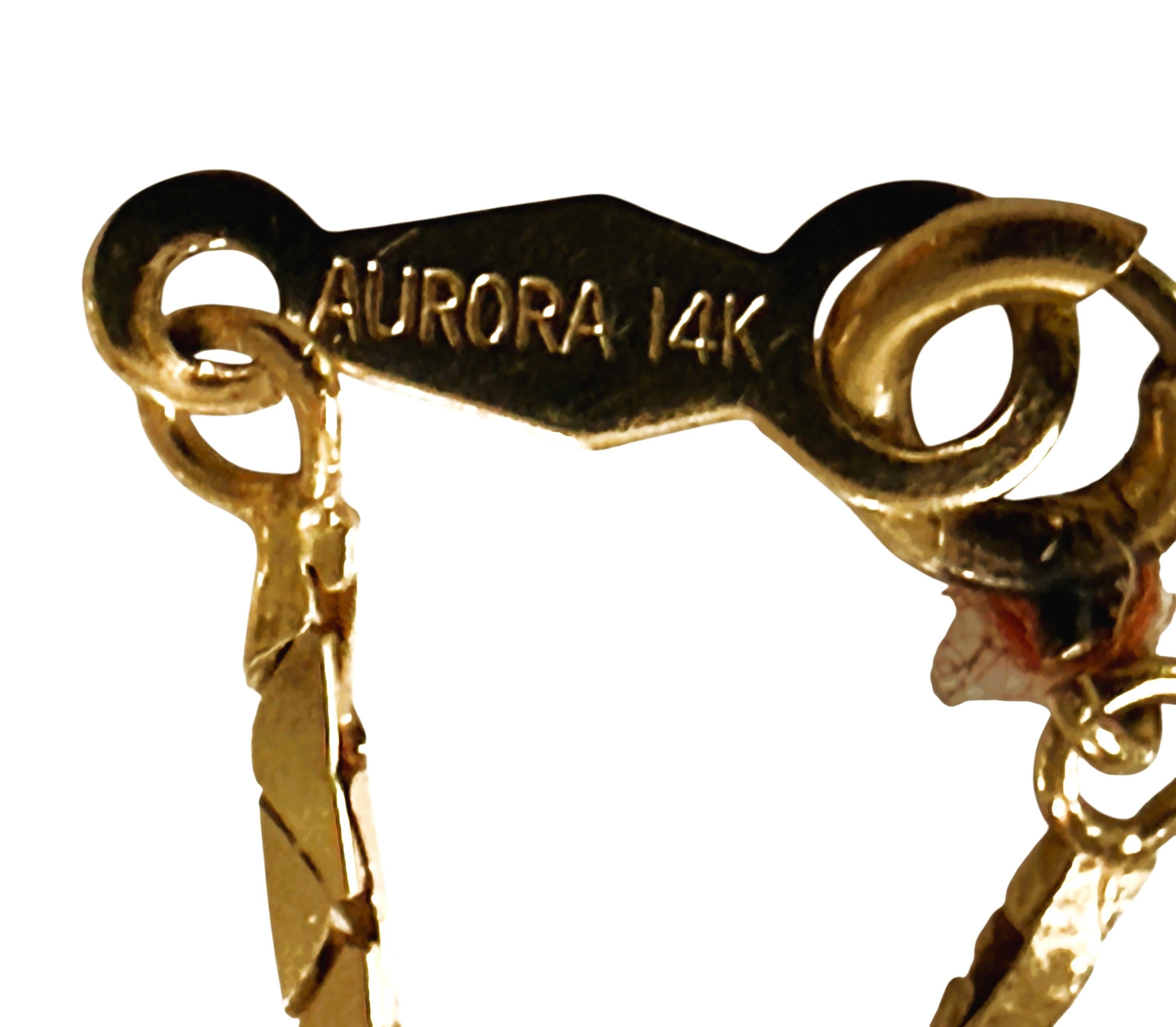 Collana con ciondolo a forma di disco incrostato di diamanti in oro giallo 14K da 0,35 carati in vendita 1