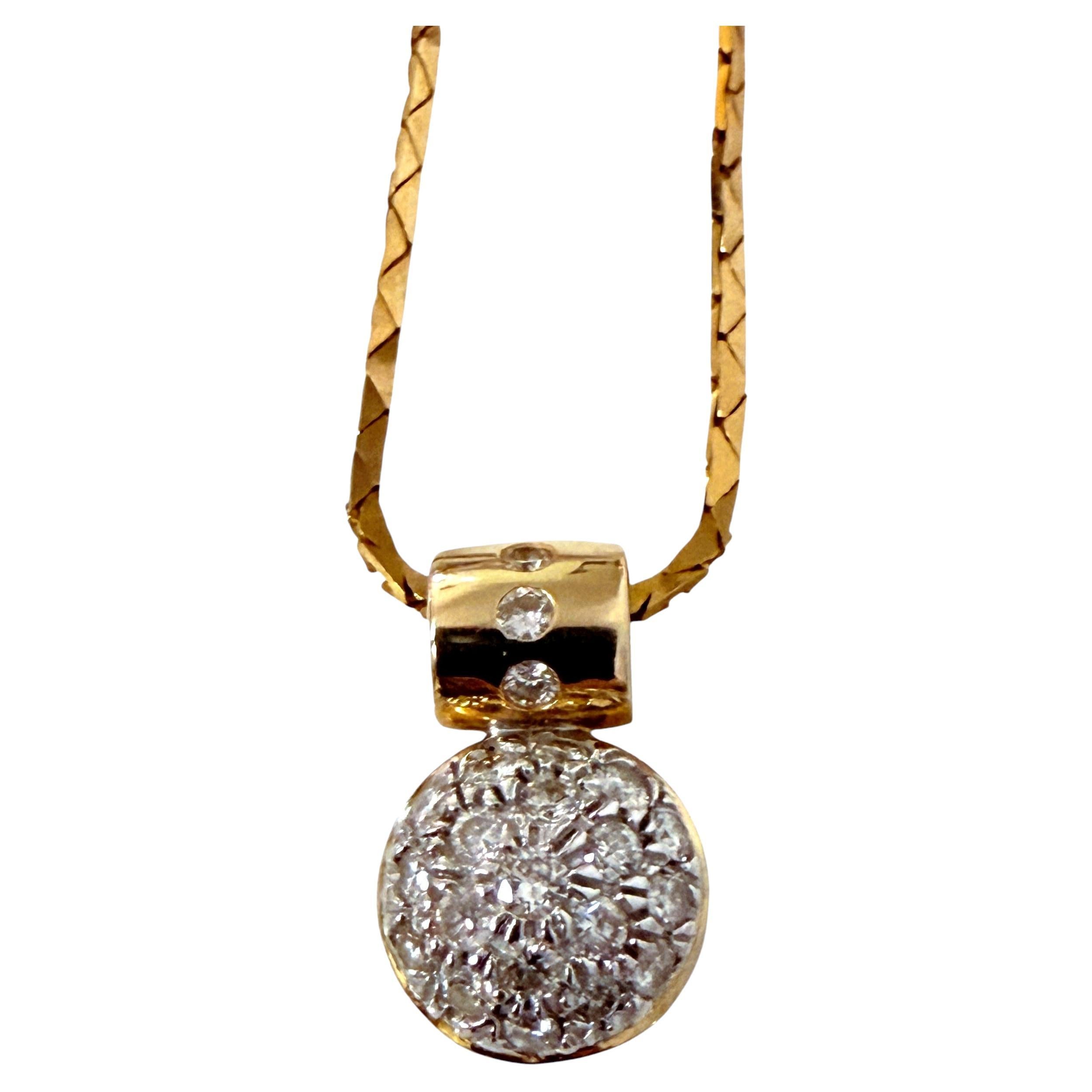 Collar Colgante Disco Cúpula Oro Amarillo 14K .35 Quilates Incrustado Diamantes 16"