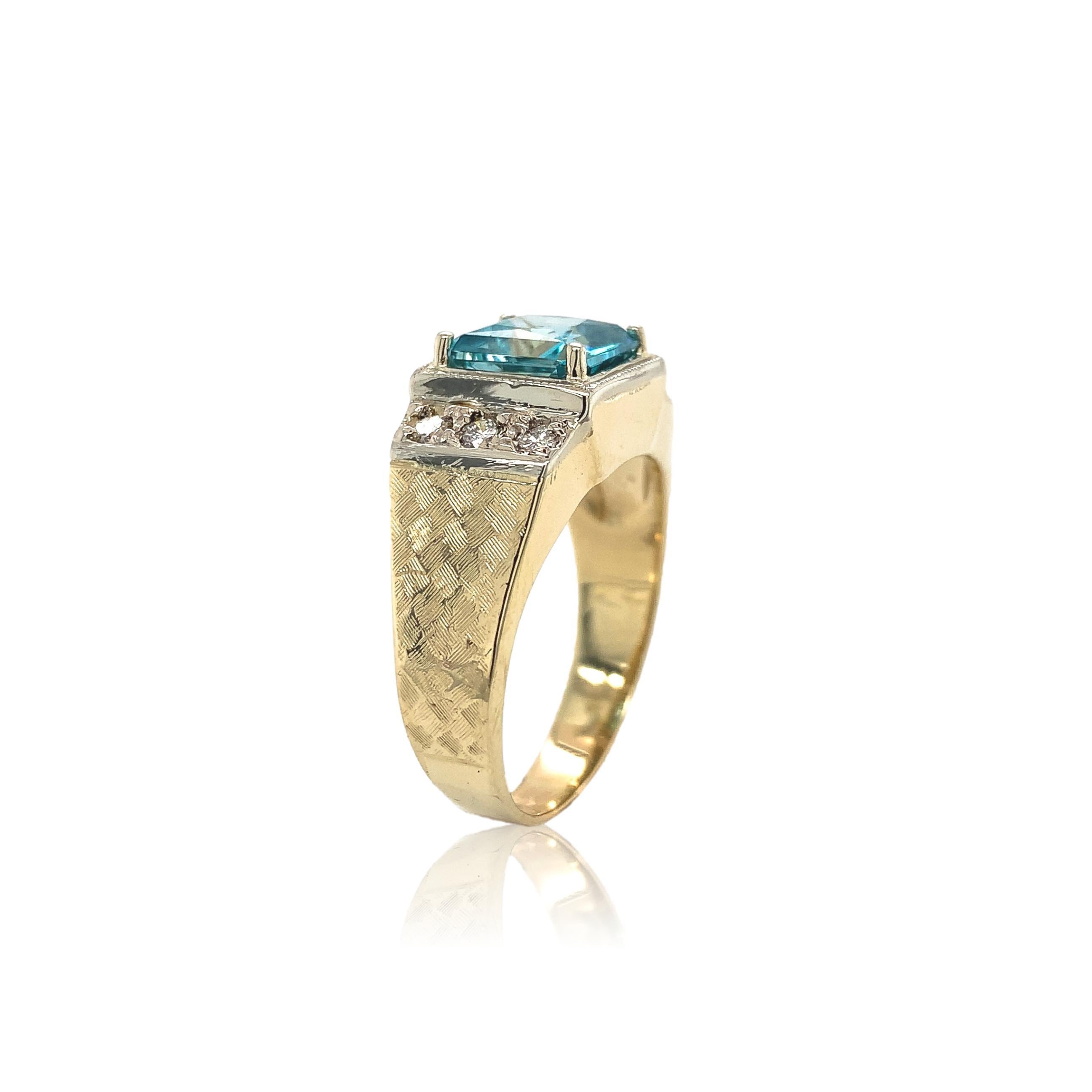 14K Gelbgold 3,55 Karat Blauer Zirkon Herrenring mit Diamanten Größe 8,75 (Brillantschliff)