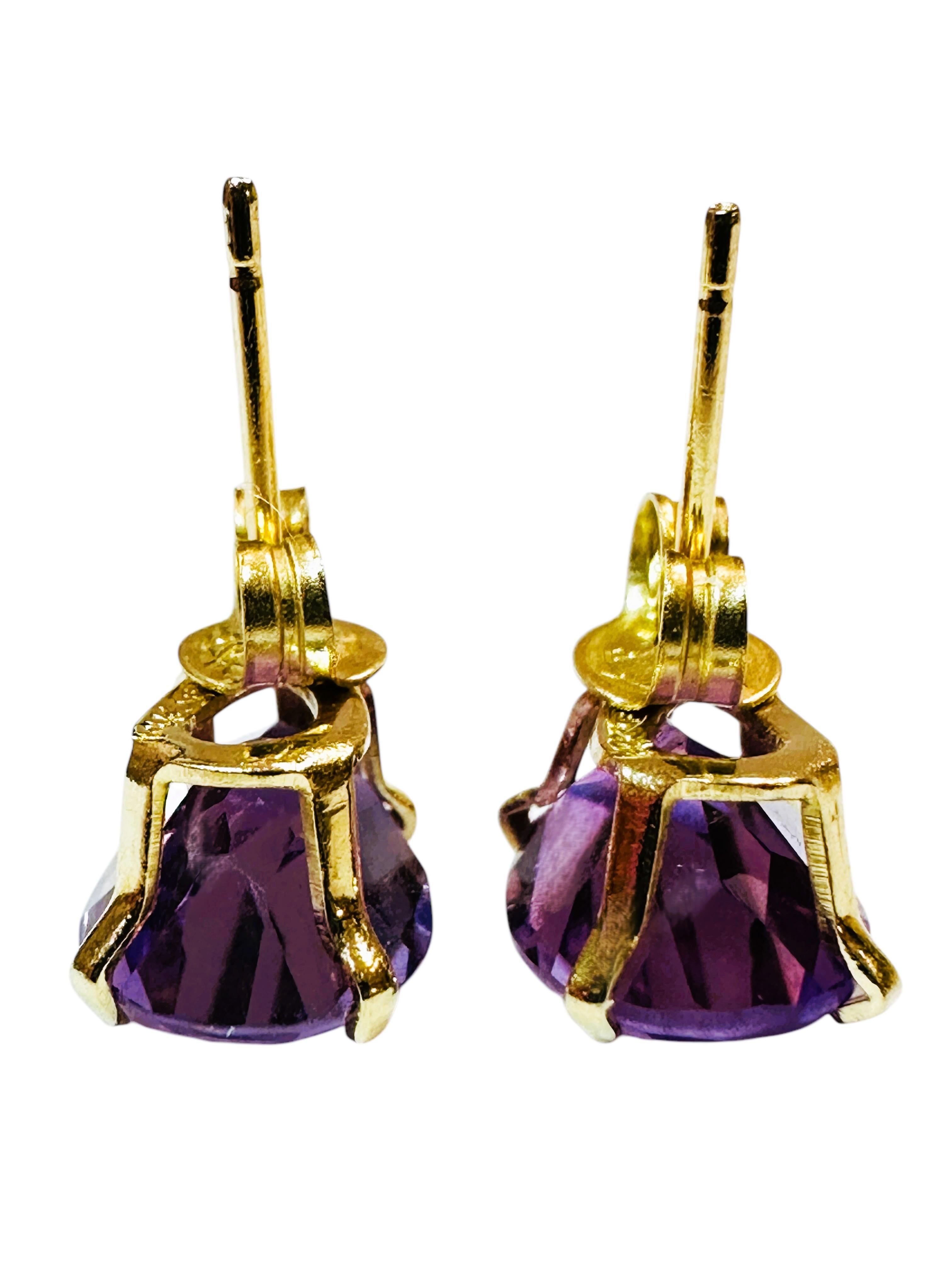 14k Gelbgold  3,6 Karat Violett Amethyst-Ohrstecker im Birnenschliff im Zustand „Hervorragend“ in Eagan, MN