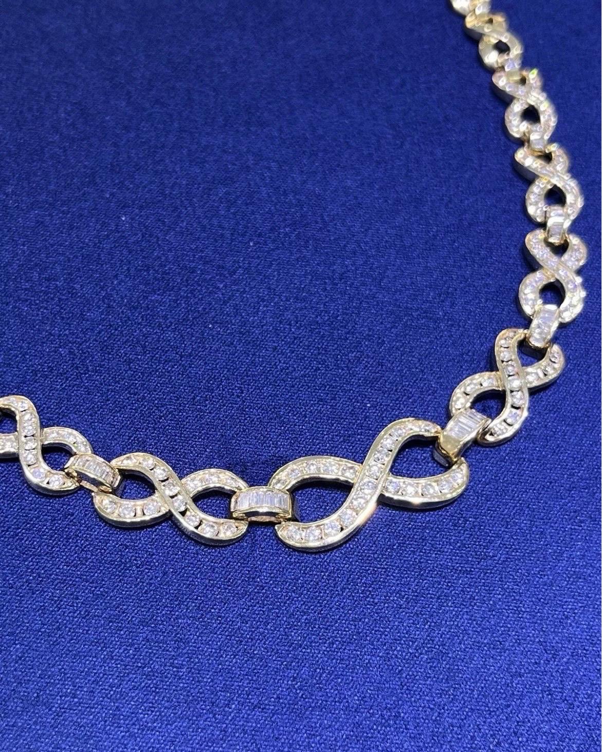 Collana A Link in oro giallo 14k con diamanti tondi e baguette da 3 carati in vendita 5