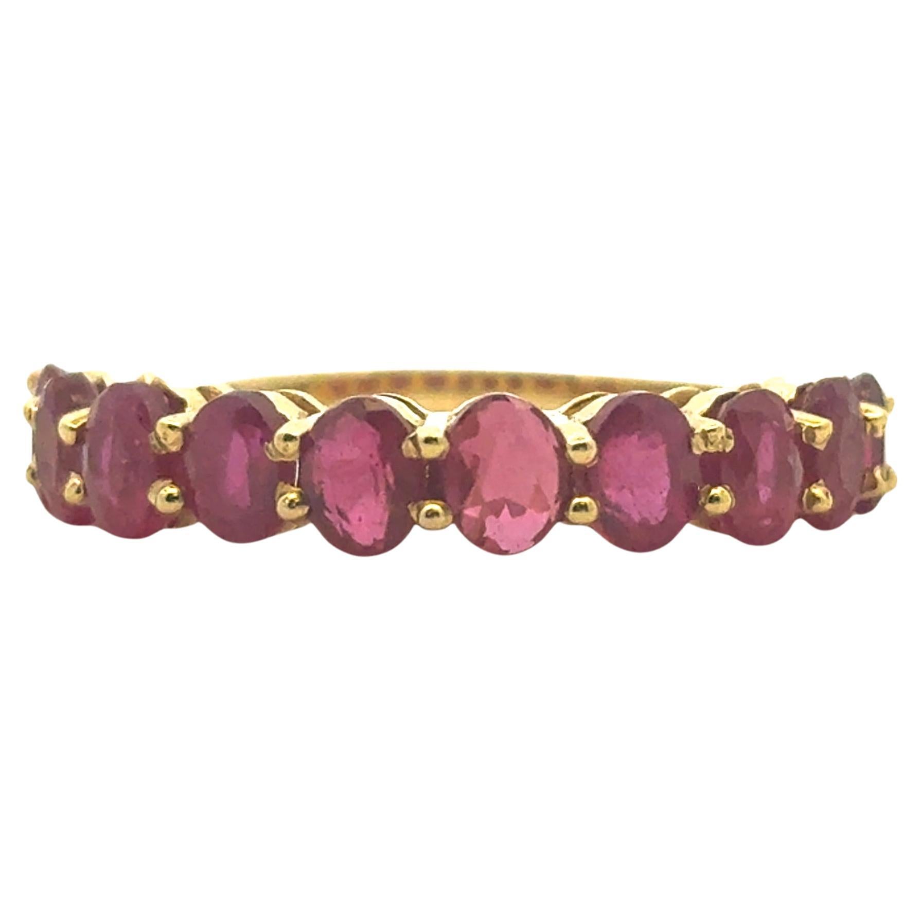 14k Yellow Gold 3ctw Oval Cut Ruby Halfway Ring Band en vente