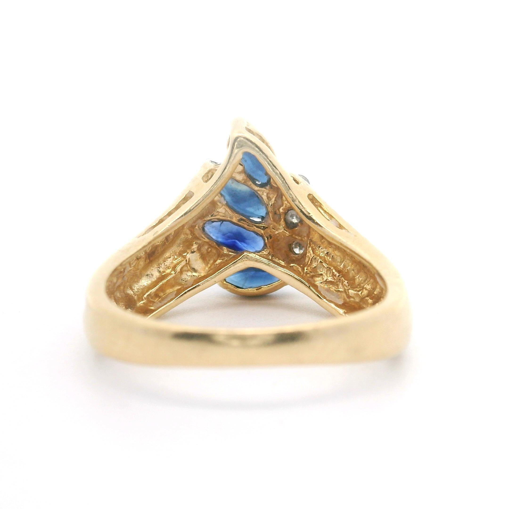 14k Yellow Gold 3g Blue Sapphire and Diamond Ring Size 4.25 In Good Condition In Guilford, CT