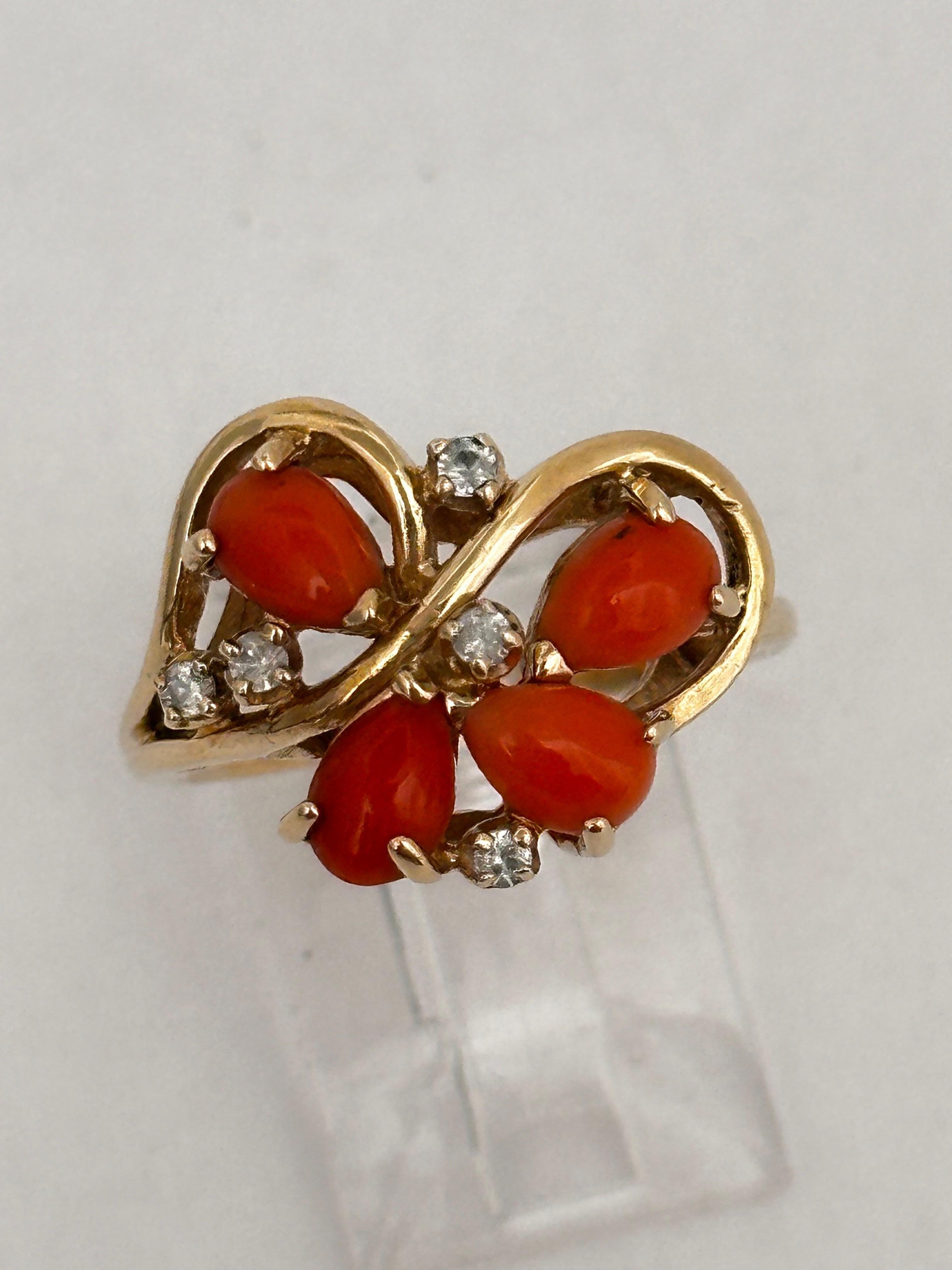 Pear Cut 14k Yellow Gold  4 Pear Shaped Coral and Diamonds  Ring Size 6 1/4 For Sale