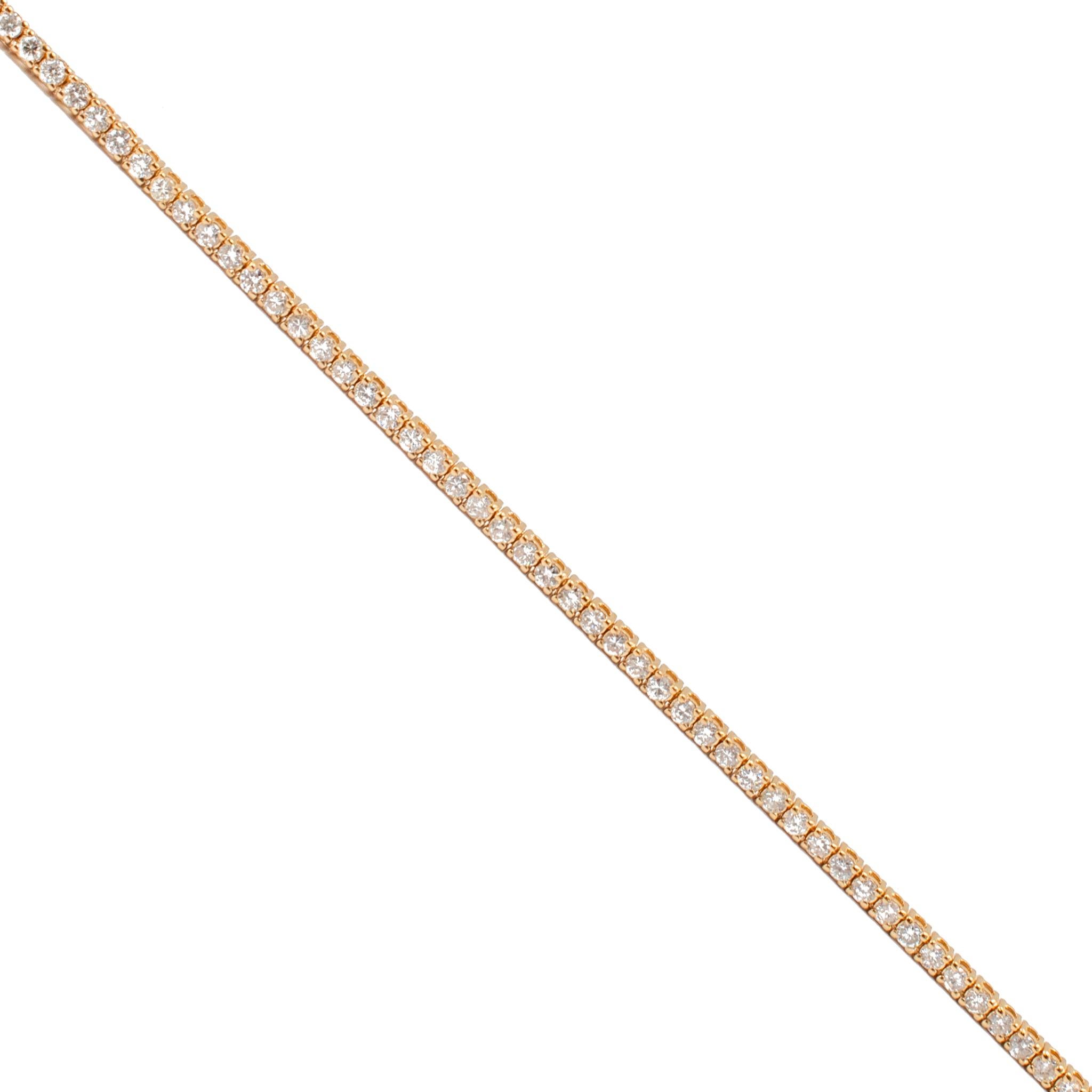 Tipo de metal: Oro amarillo de 14 quilates

Longitud: 6.50 pulgadas

Anchura: 2.00 mm

Peso: 5.33 gramos

Una pulsera de tenis de oro amarillo de 14 quilates con diamantes. Se comprobó el metal y se determinó que era oro amarillo de 14 quilates.