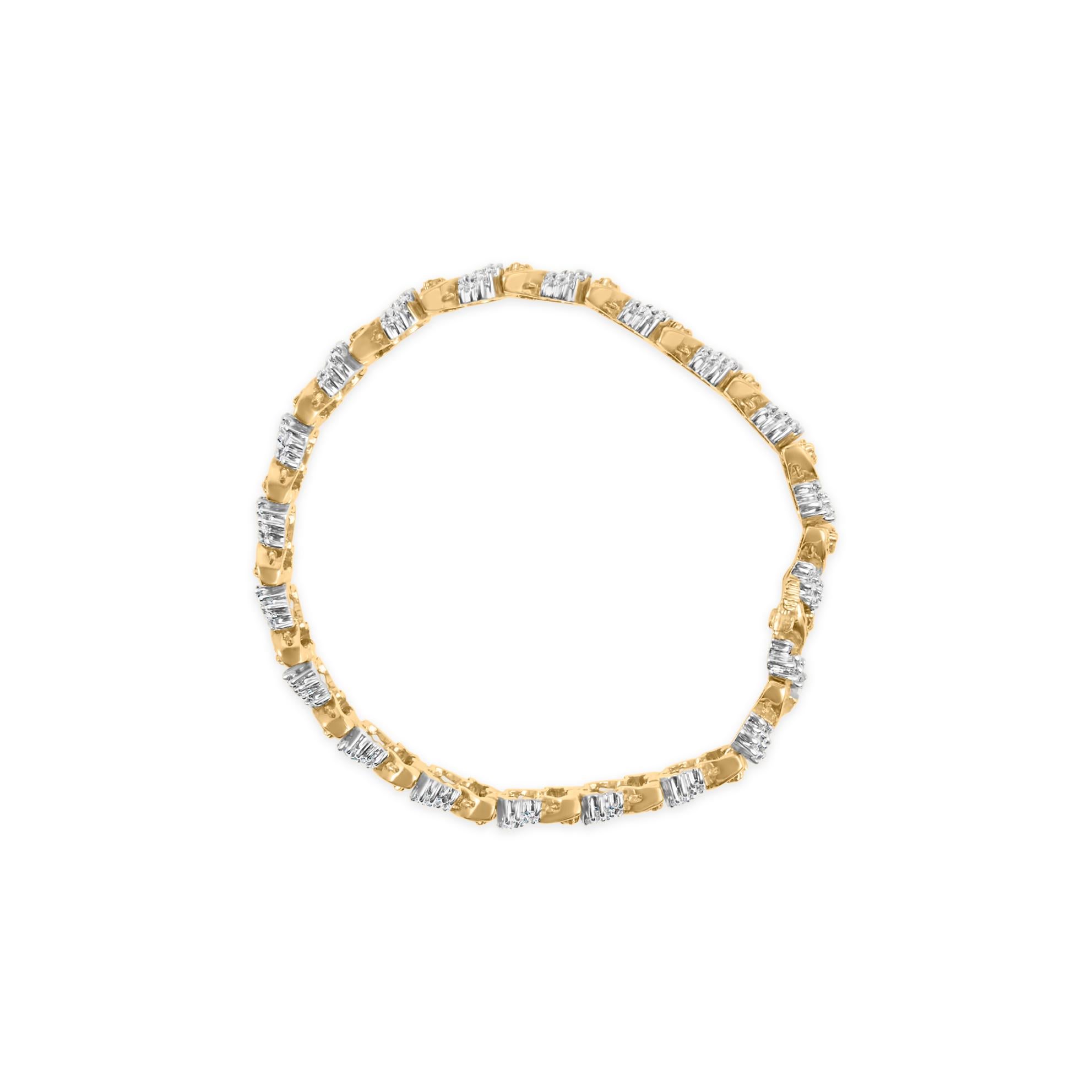 Contemporary 14K Yellow Gold 4.0 Carat Diamond Woven Composite Cluster and S-Link Bracelet For Sale